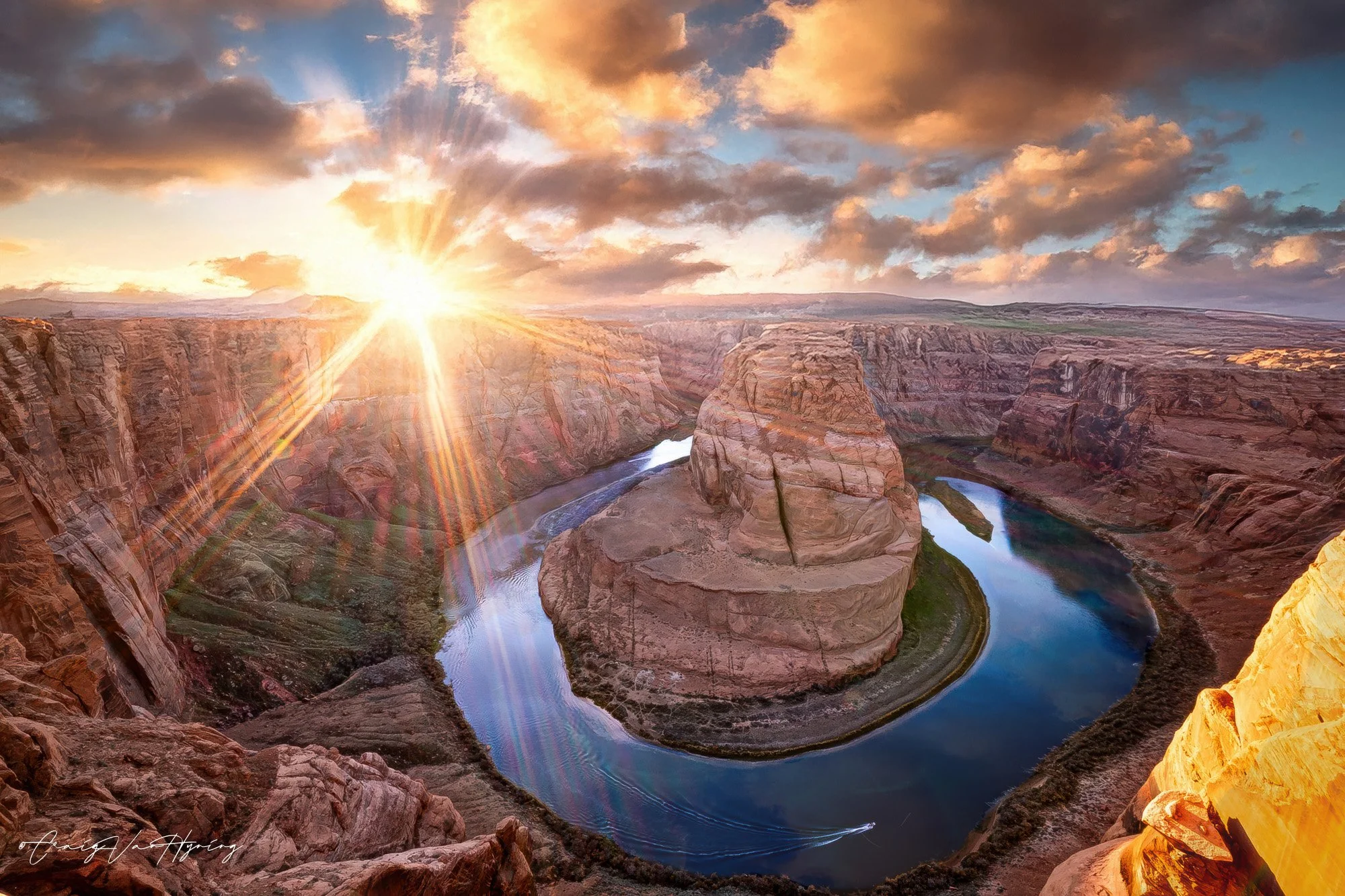 HorseshoeBendWithCLOUDS-2.jpg (Copy)