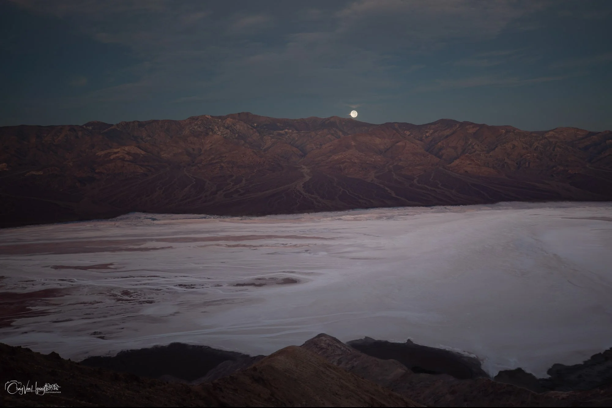 Moon-over-Basin.jpg