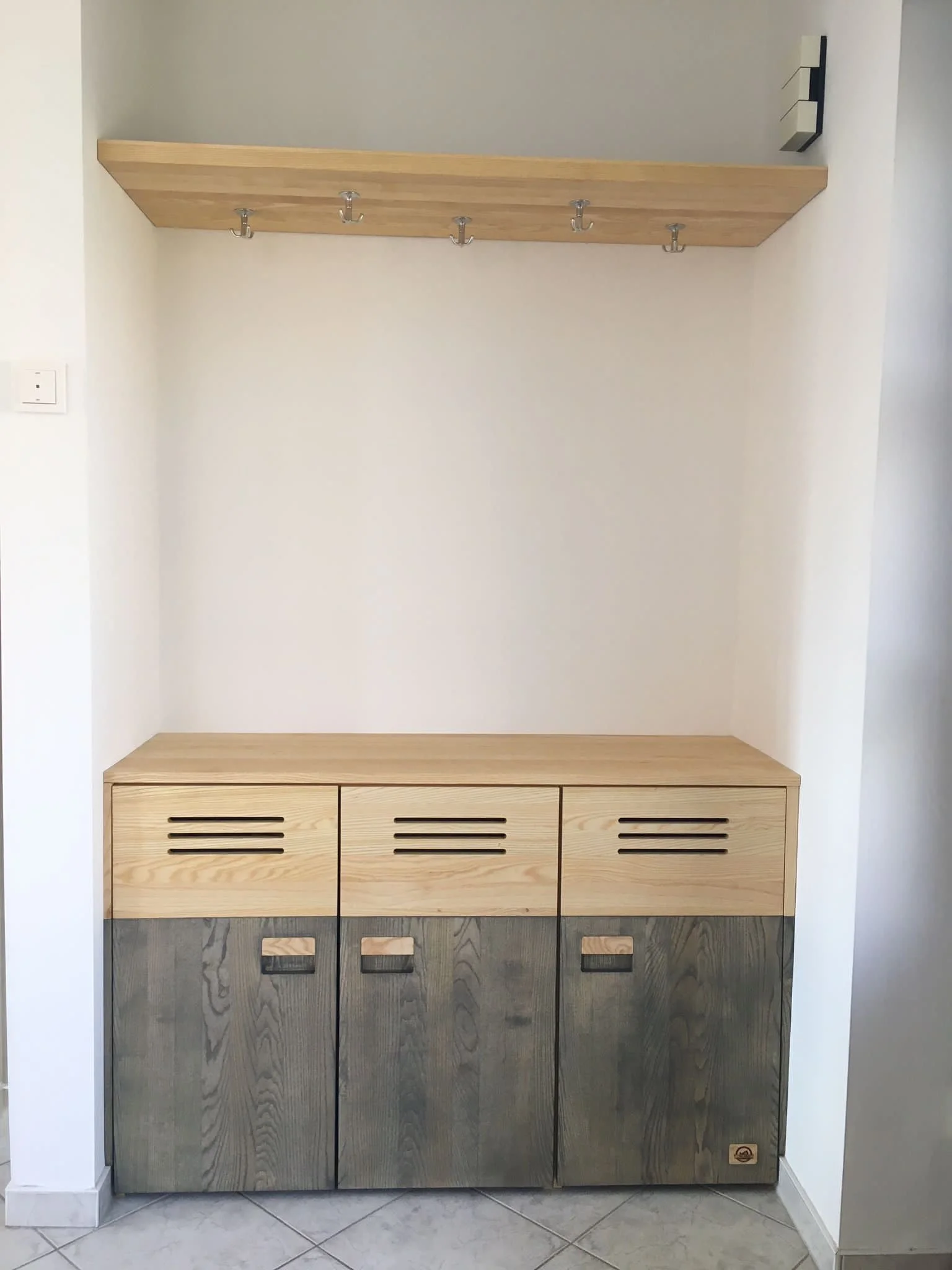 flurmöbel-vollholz-wunschkiste.jpg