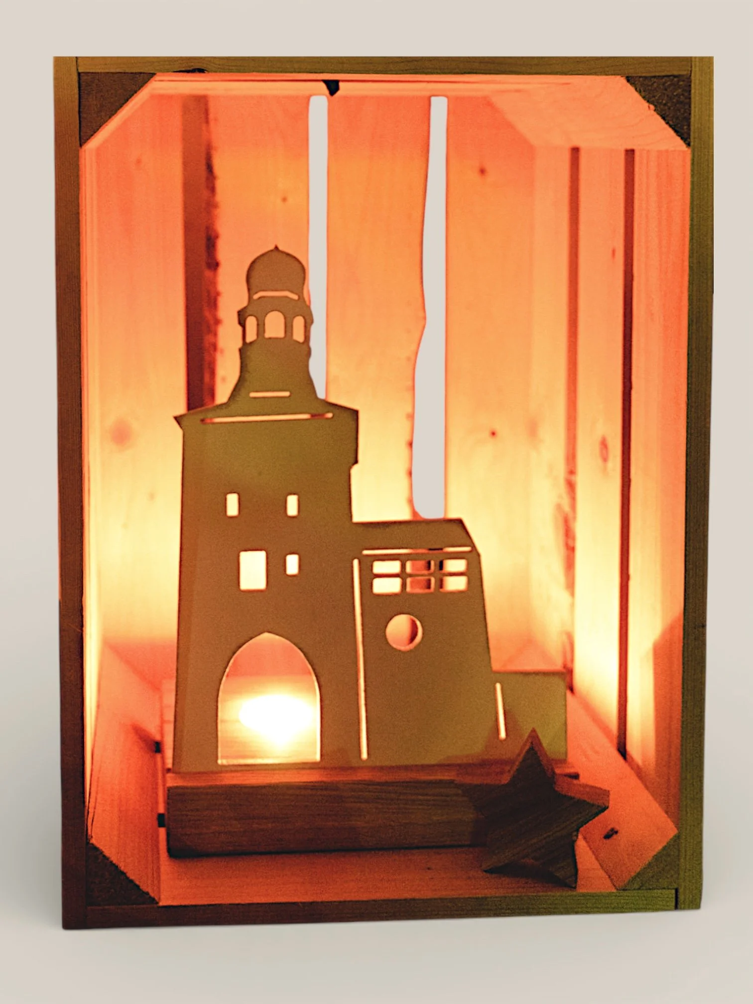 Erfurter Tor Lichtspiel mit Kerze.jpg