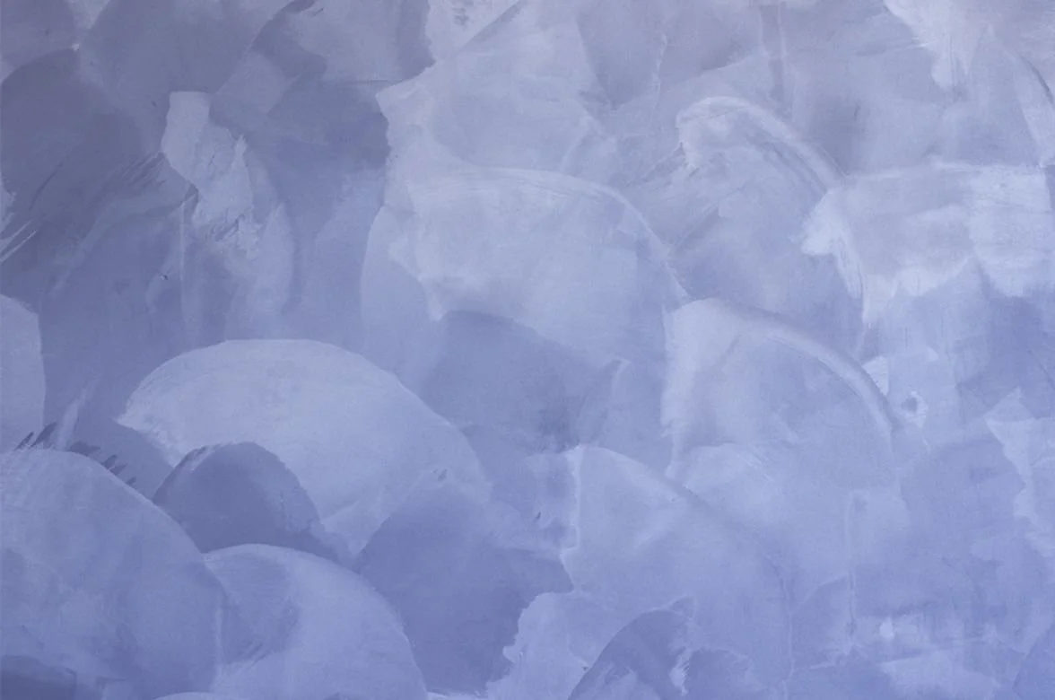 MIRAGE INTENSE pearlescent wall finish sample, brushed linen-look effect in Champagne — Elf Decor · MIRAGE INTENSE pearl finish sample, cloud stucco effect in Silver Grey — Elf Decor.jpg