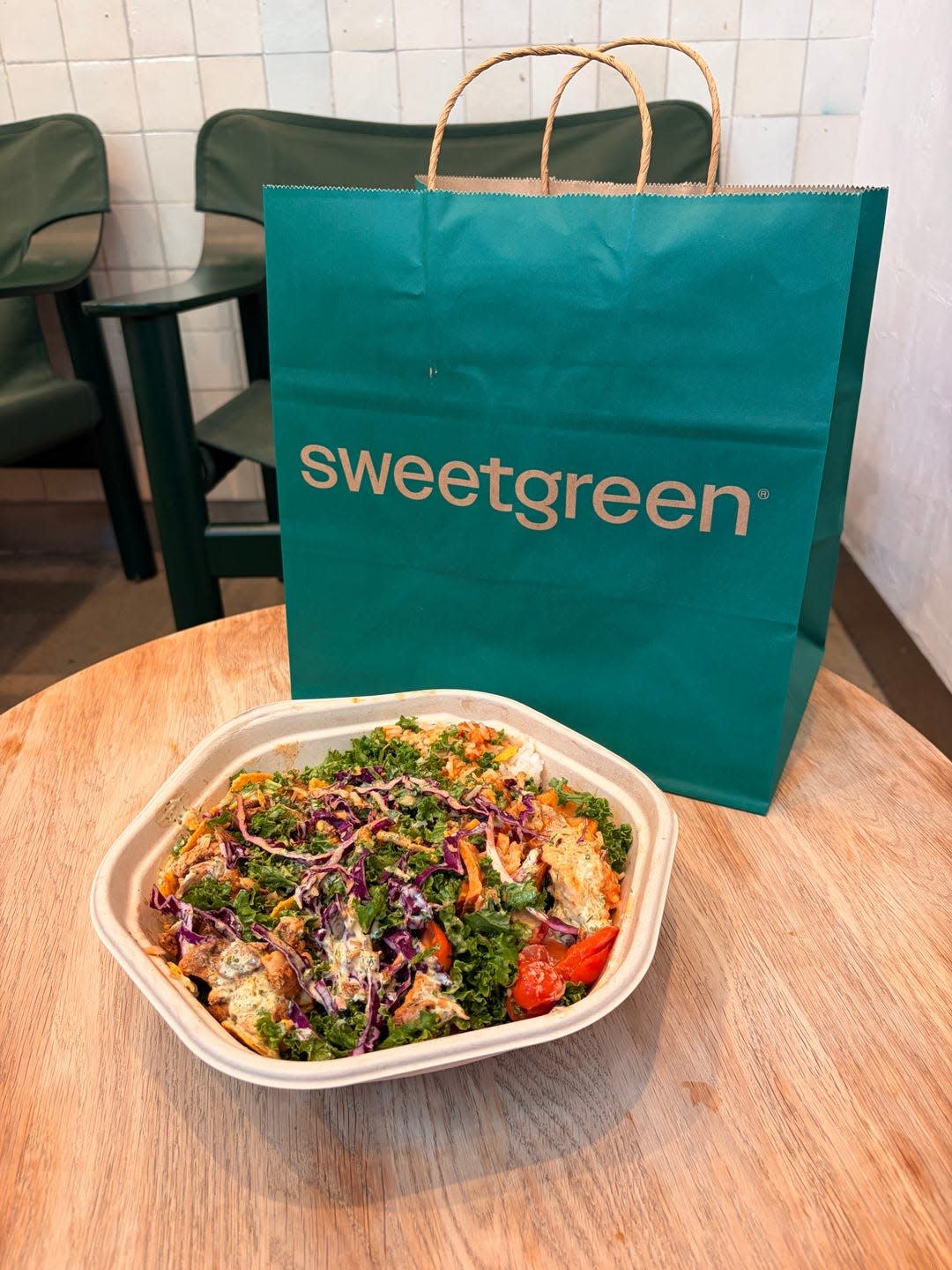 I Tried The 'Love Island' Sweetgreen Bowl &amp; It's The Most Chaotic Collab Ever
