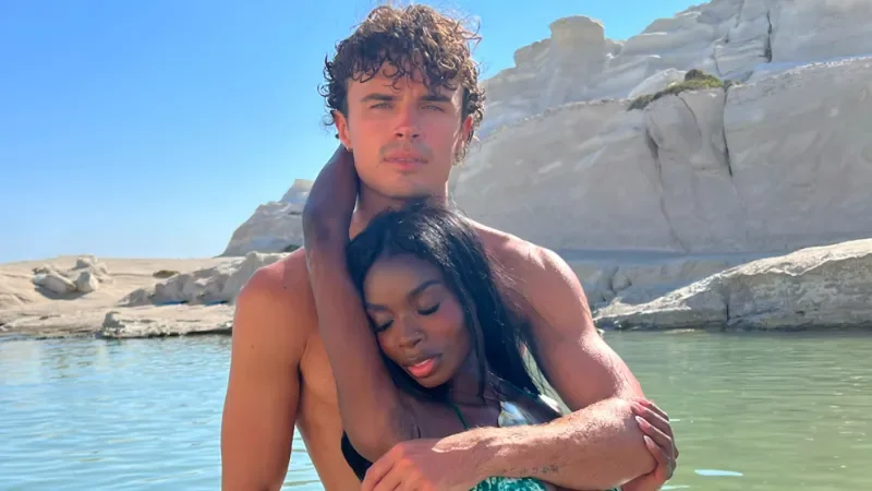 Love Island’s Nicolandria Team Up For Steamy Swimsuit Shoot — See Photos