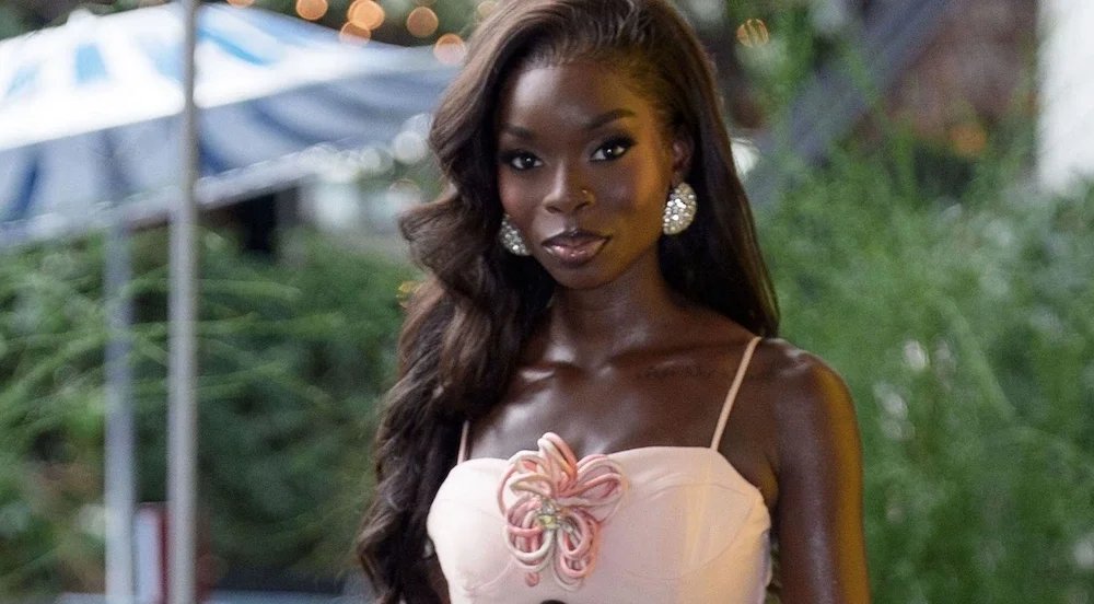 EBONY Power 100 People's Choice Honoree Olandria Carthen Is in the Green