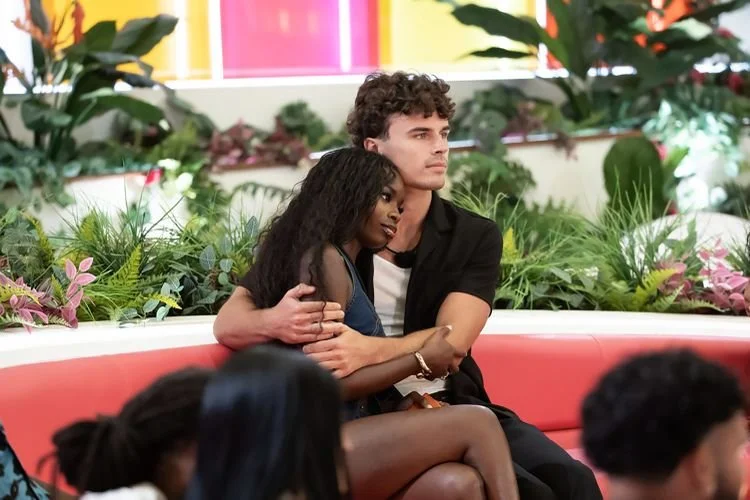 Are ‘Love Island USA’s Olandria Carthen and Nic Vansteenberghe Still Together? She Just Gave a Telling Update