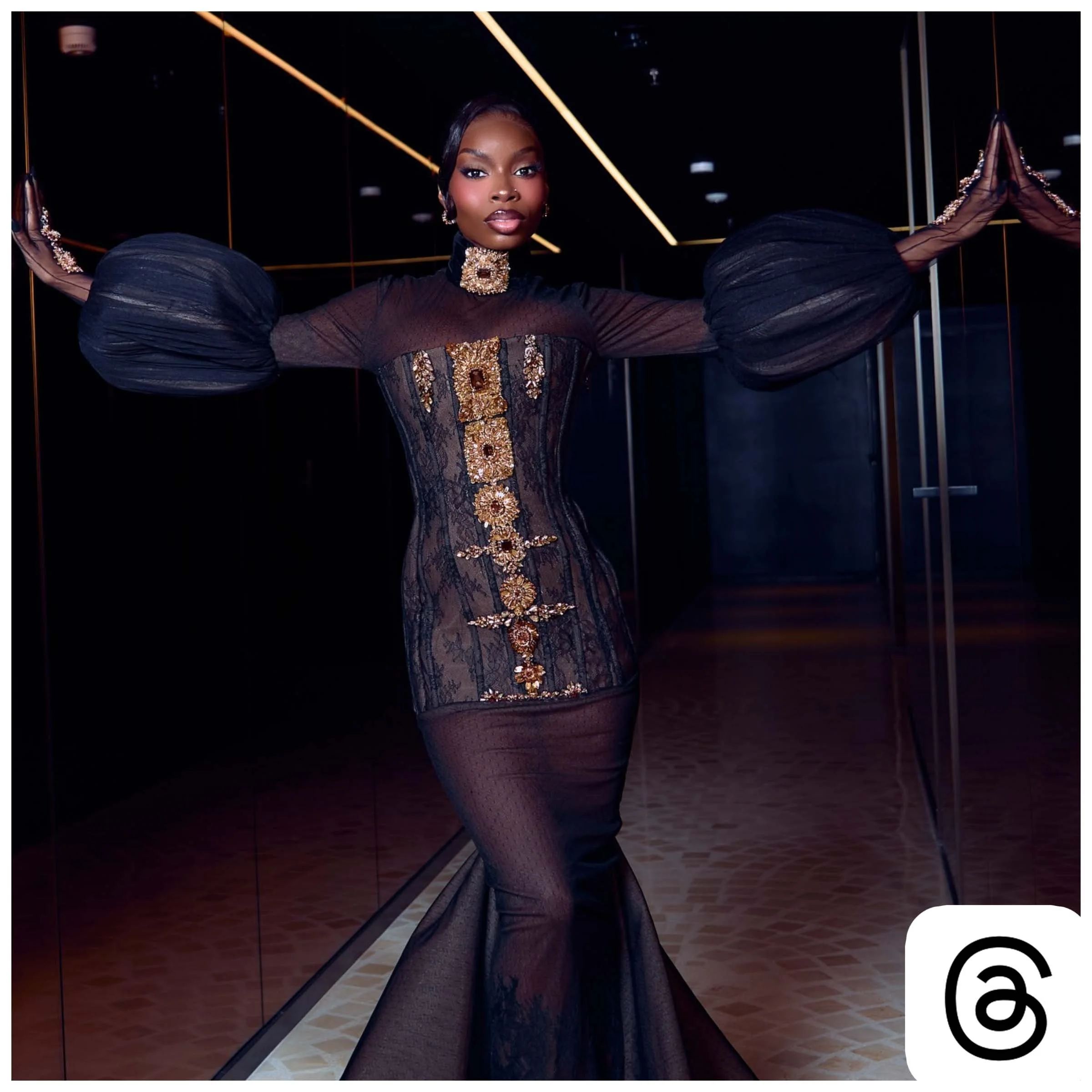 Threads: Timeless beauty✨