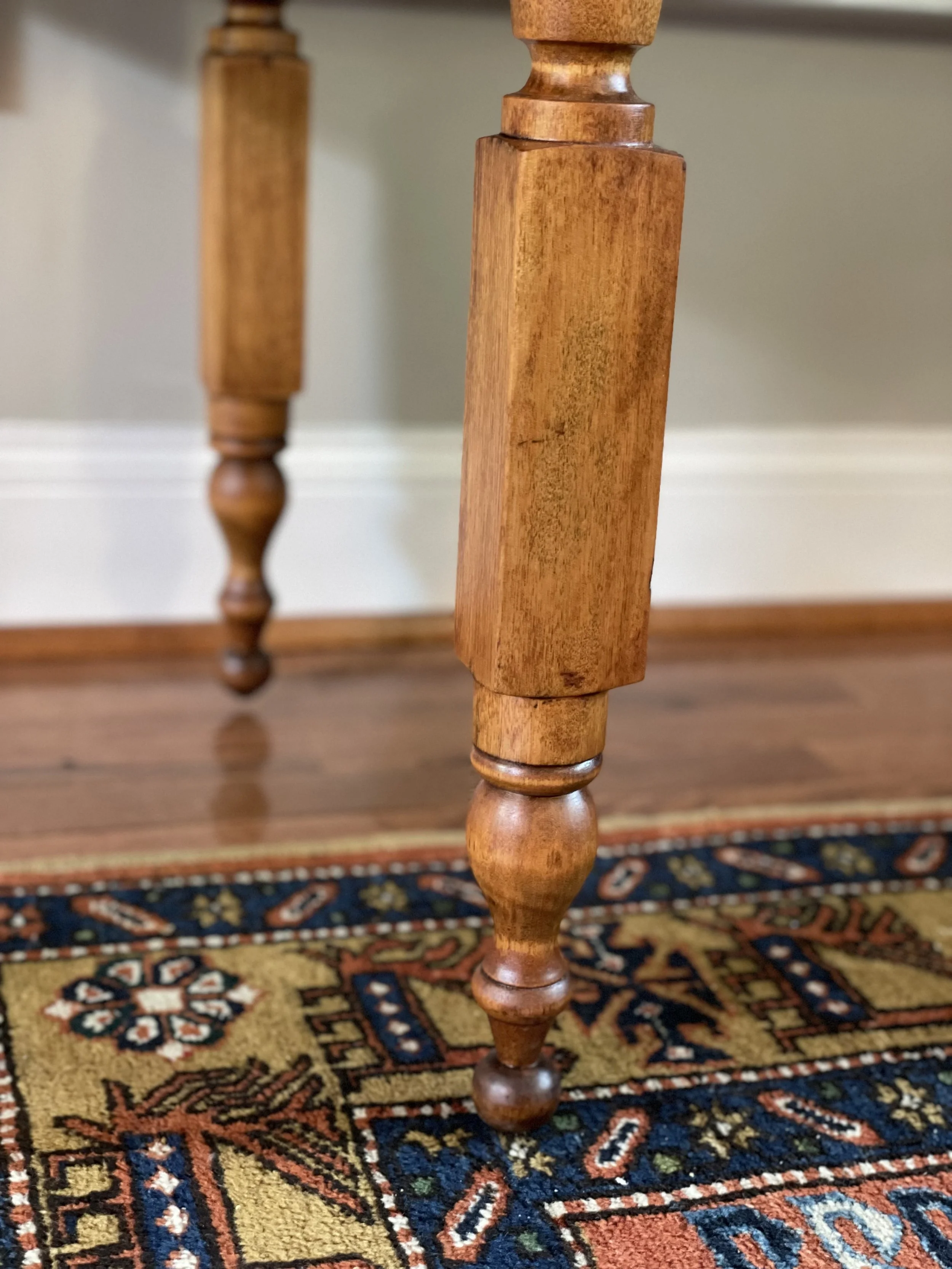 Do those legs go all the way up?