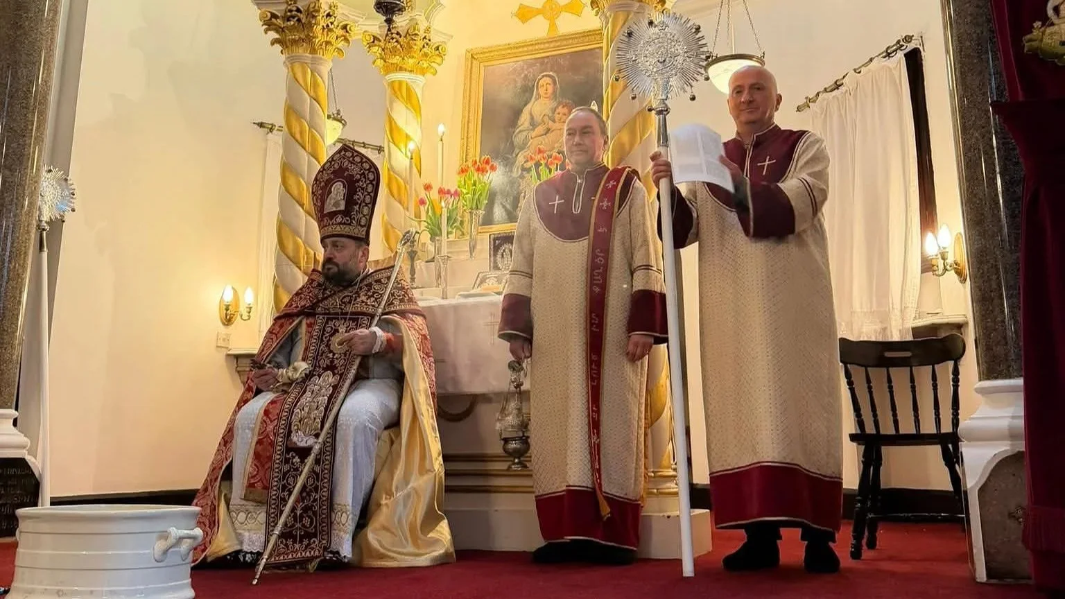 Bishop Hovakim Leads Washing of the Feet Service in Manchester
