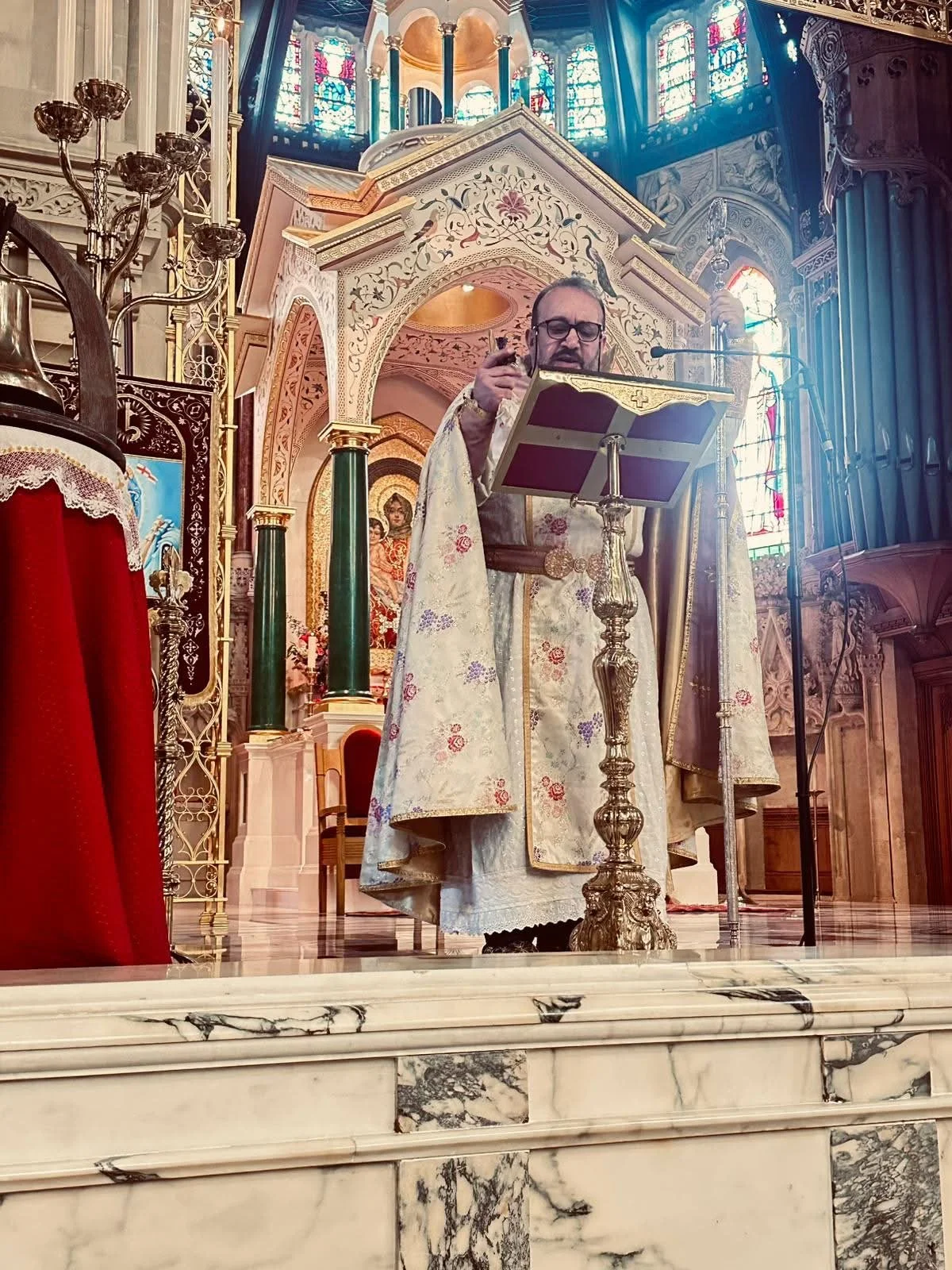 Bishop Hovakim Celebrates Second Palm Sunday