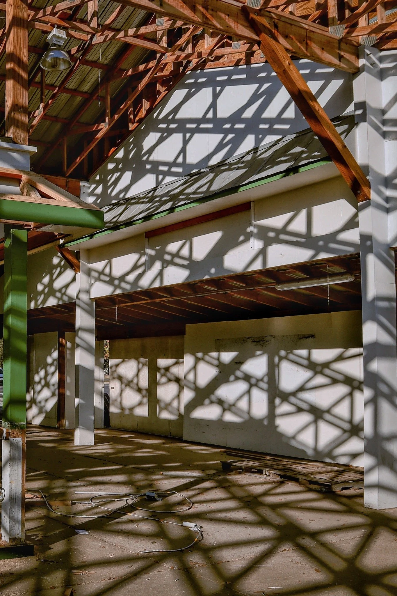 Lattice Light in the Old Fruit Market, Loxley