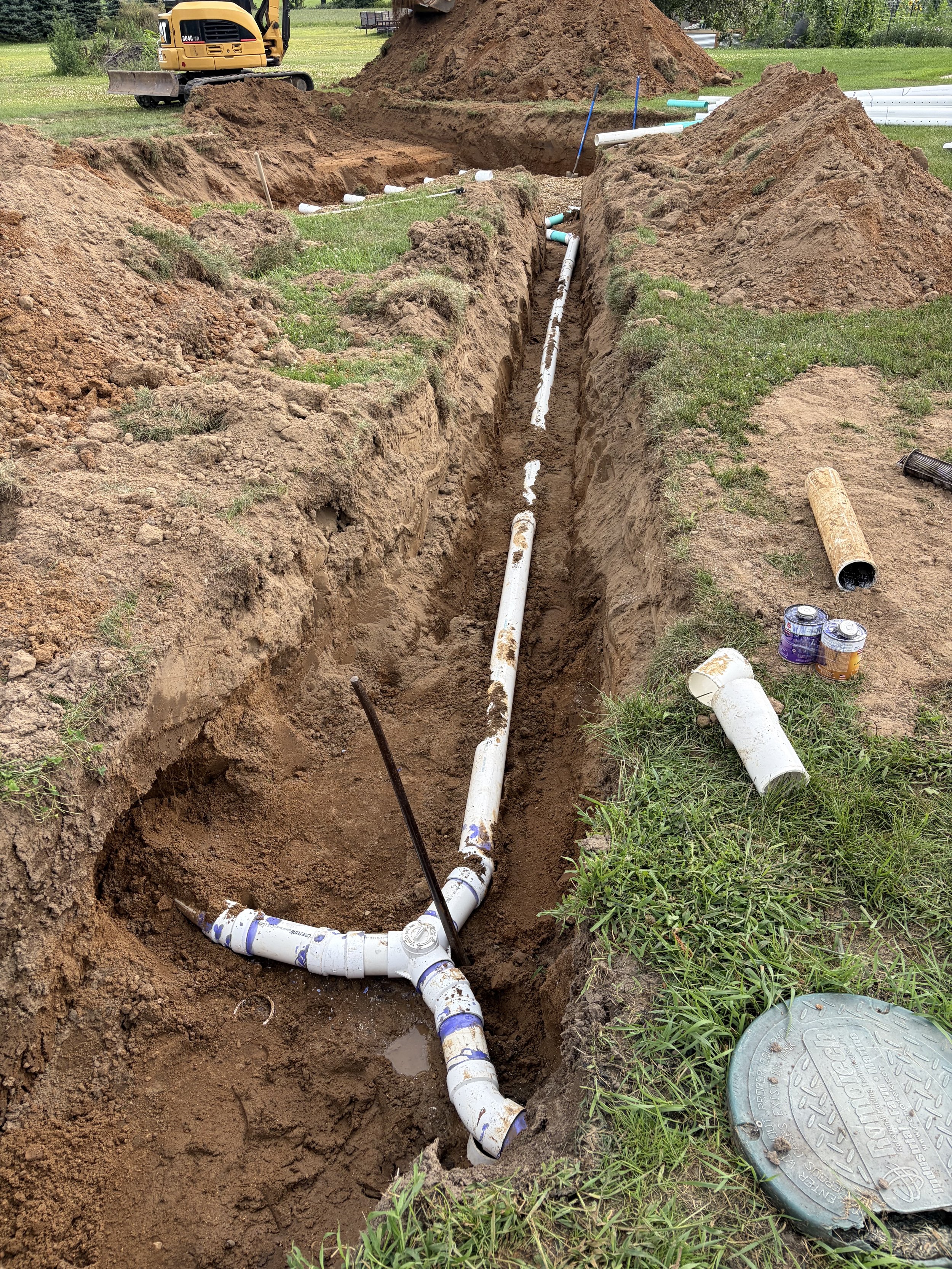 Emergency septic tank and drain field repair services for residential septic system problems in Edwardsburg, Michigan