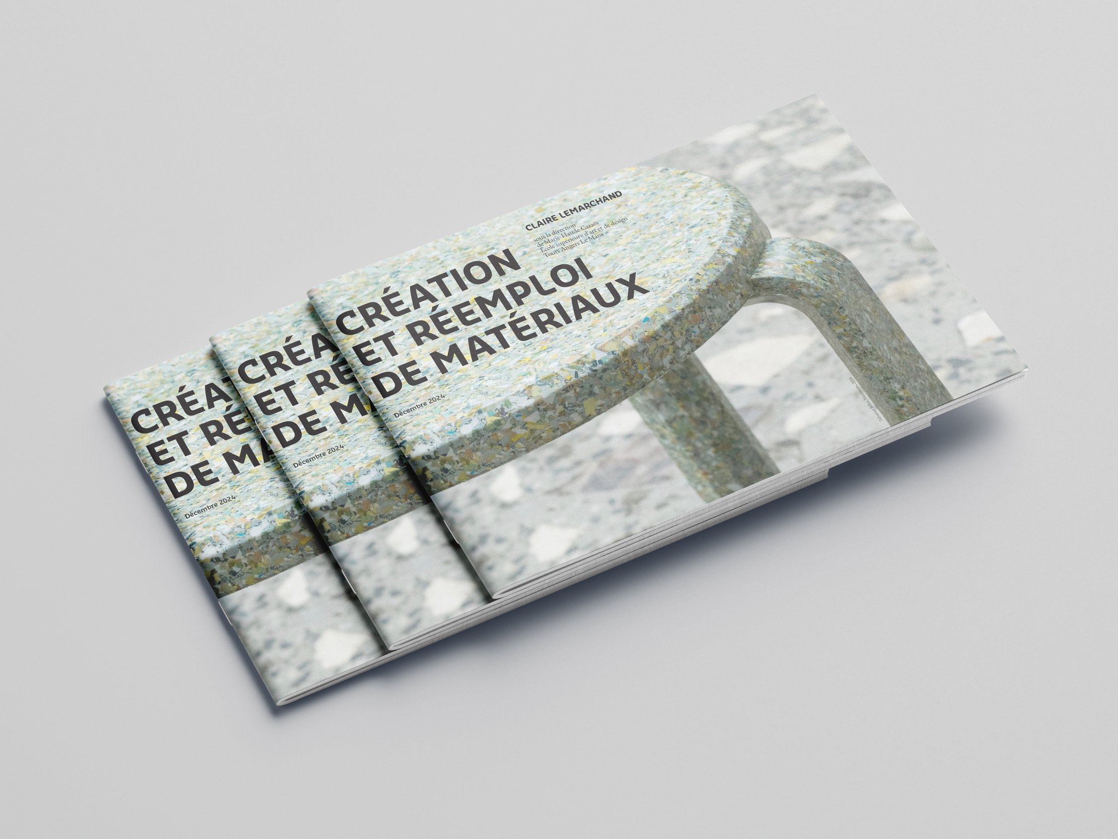 Free_Landscape_Brochure_Mockup_02 copie.jpg