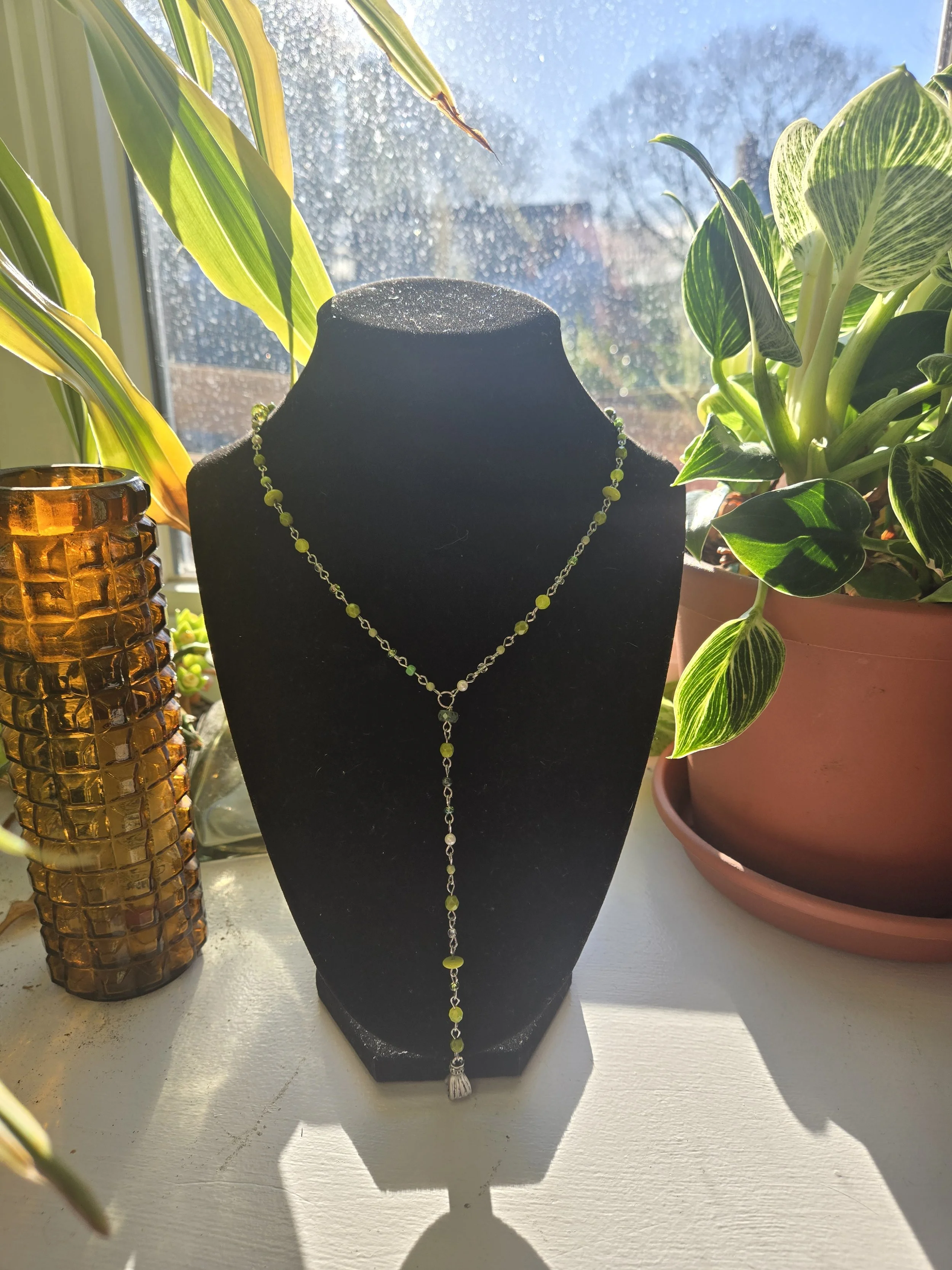 Green Elegance Drop Pendant Necklace