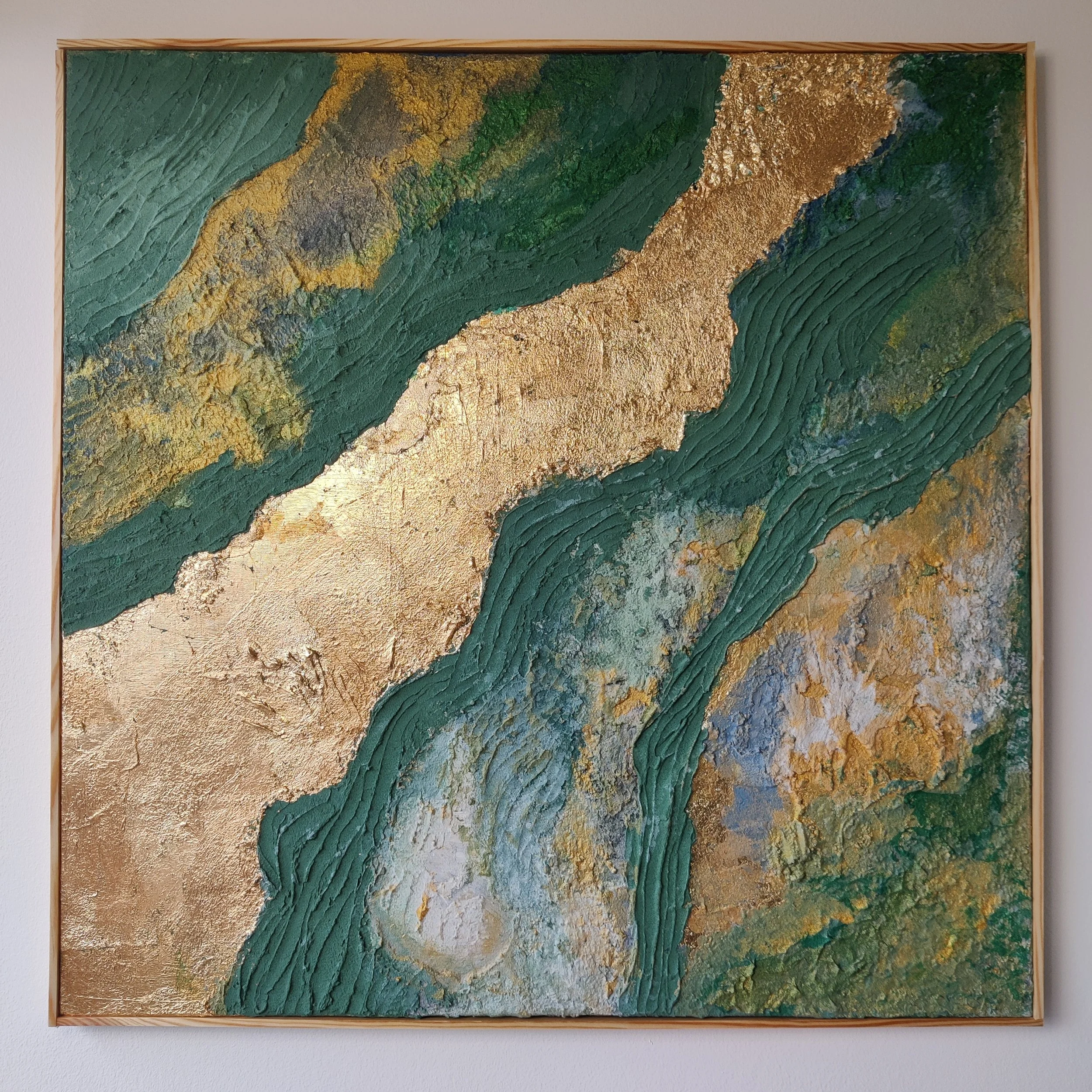 Abstrakt akrylmaleri Earth i grønne og gyldne