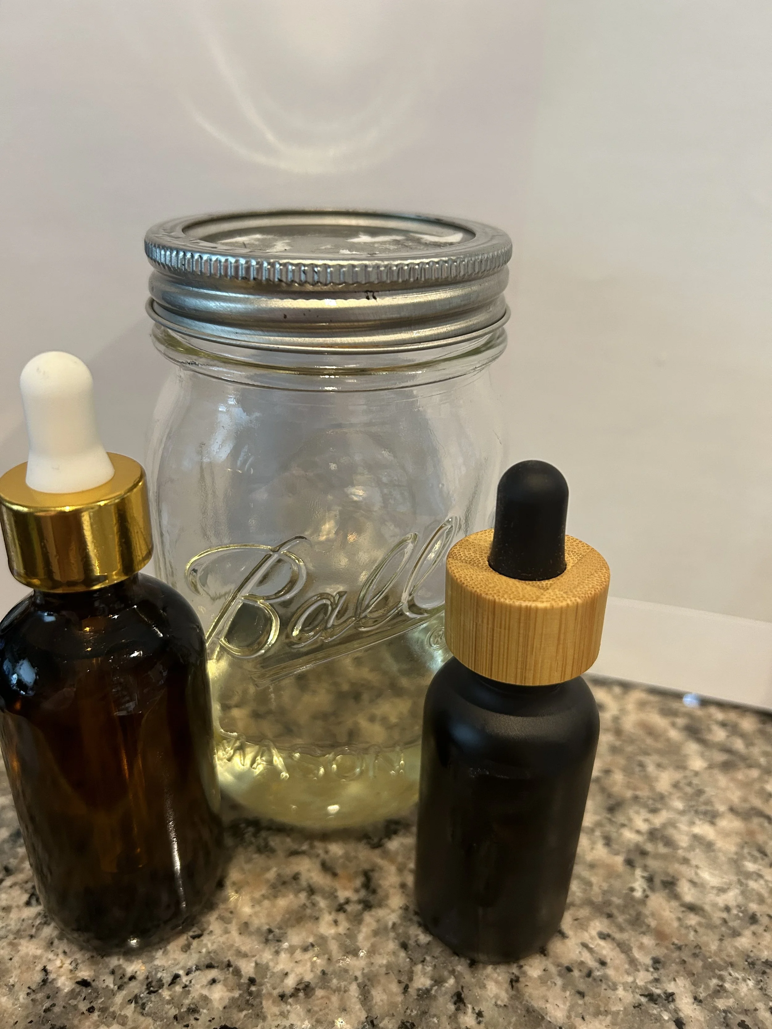 Palo Santo (Bursera Gaveolens) Extract Serum- aged 1 year
