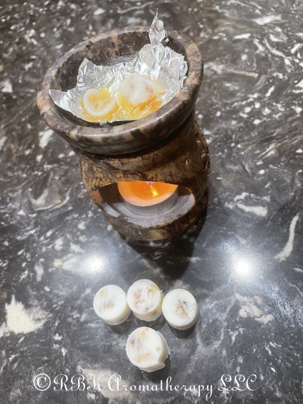 Frankincense Soapstone Burner and Natural Soy Wax Special Kit