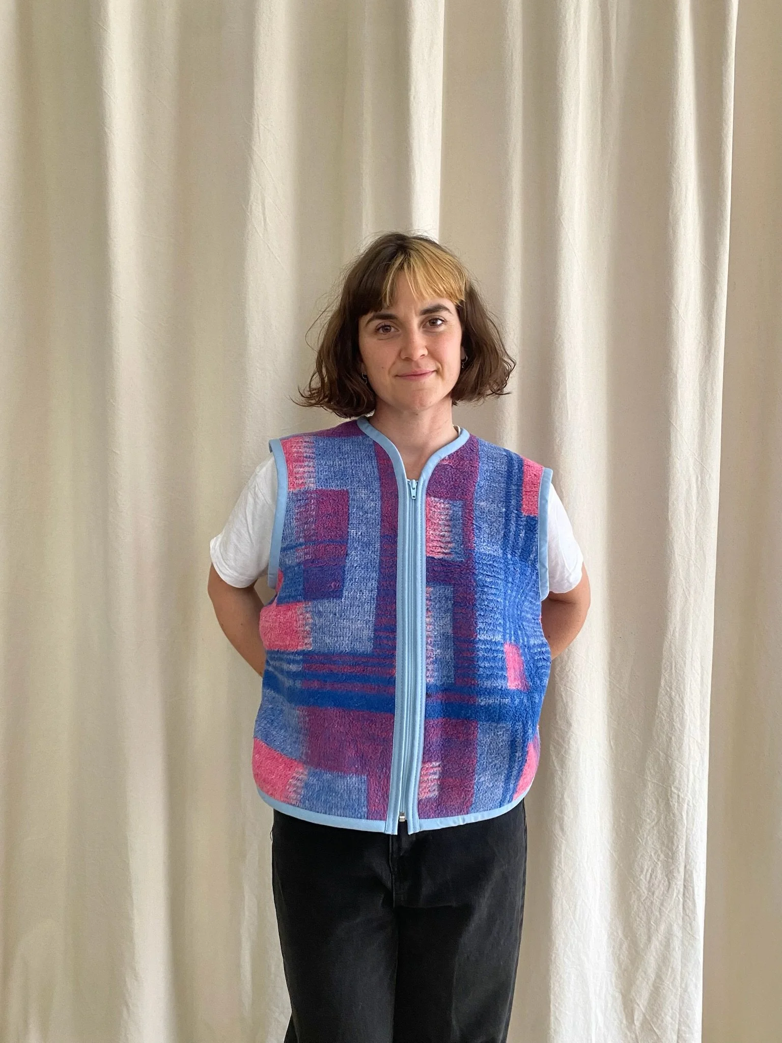 Gilet sans manche - bleu ciel et rose