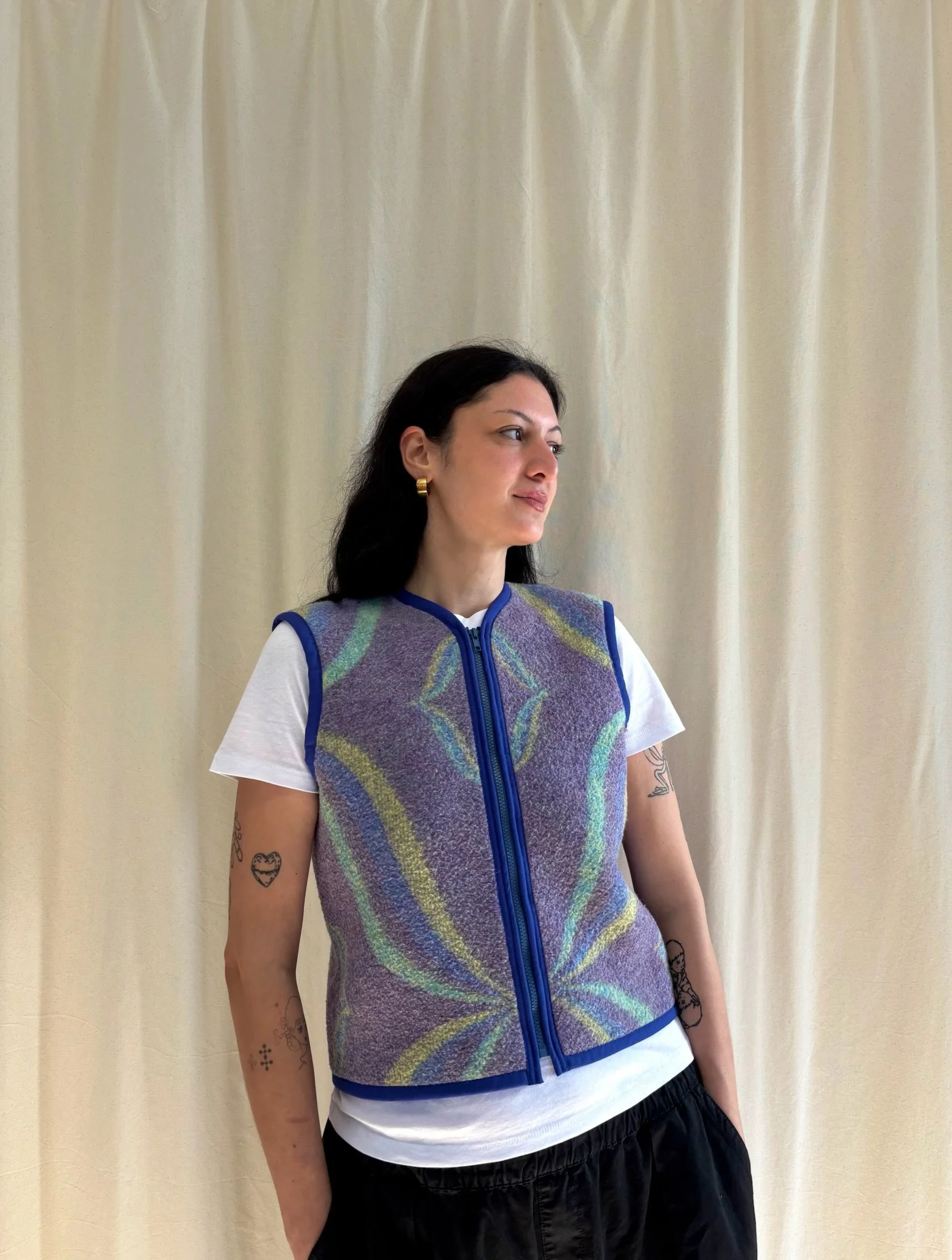 Gilet sans manche - mauve et vert clair à motifs (copie)