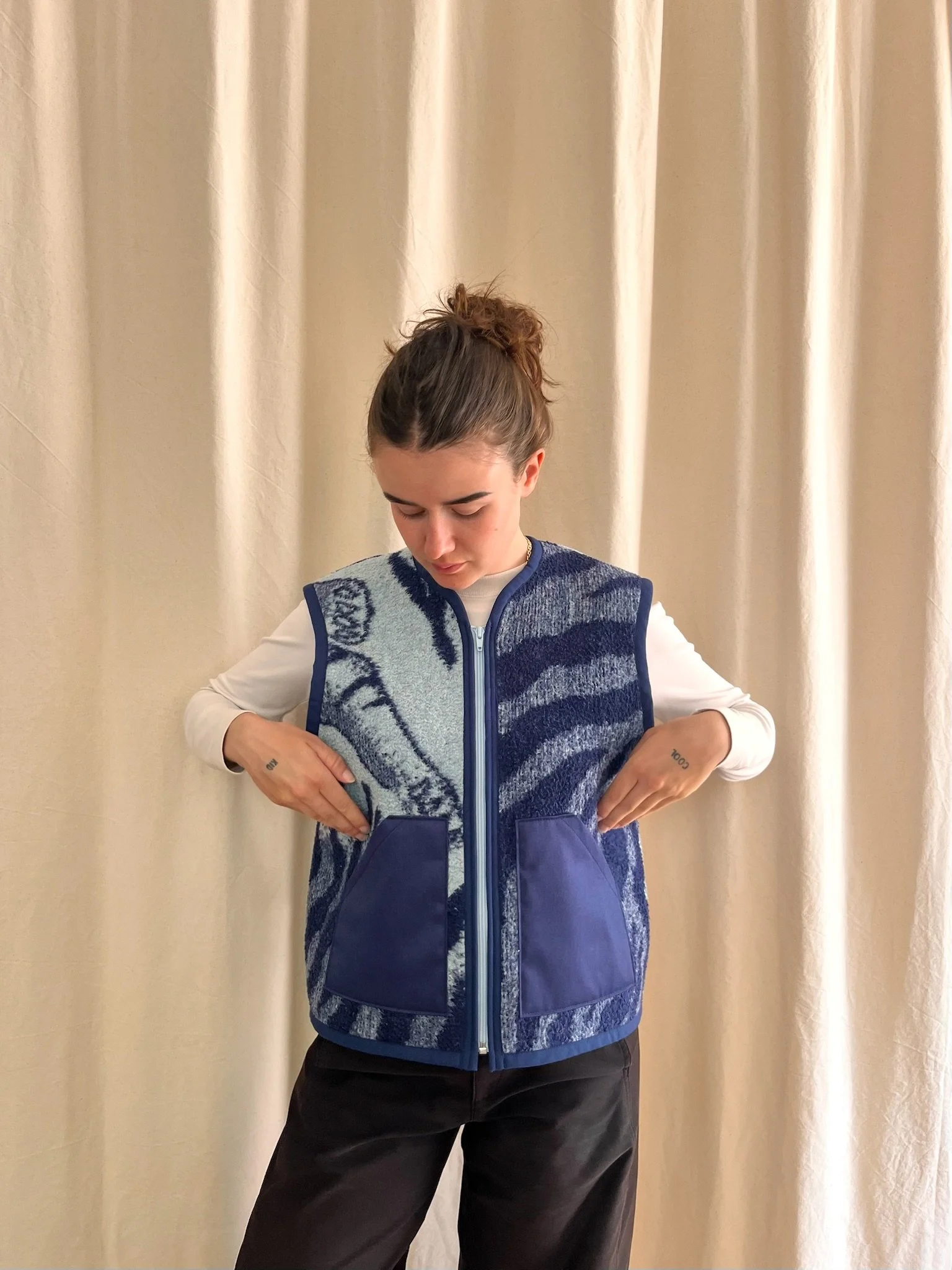 Gilet sans manche - tigre bleu avec poches
