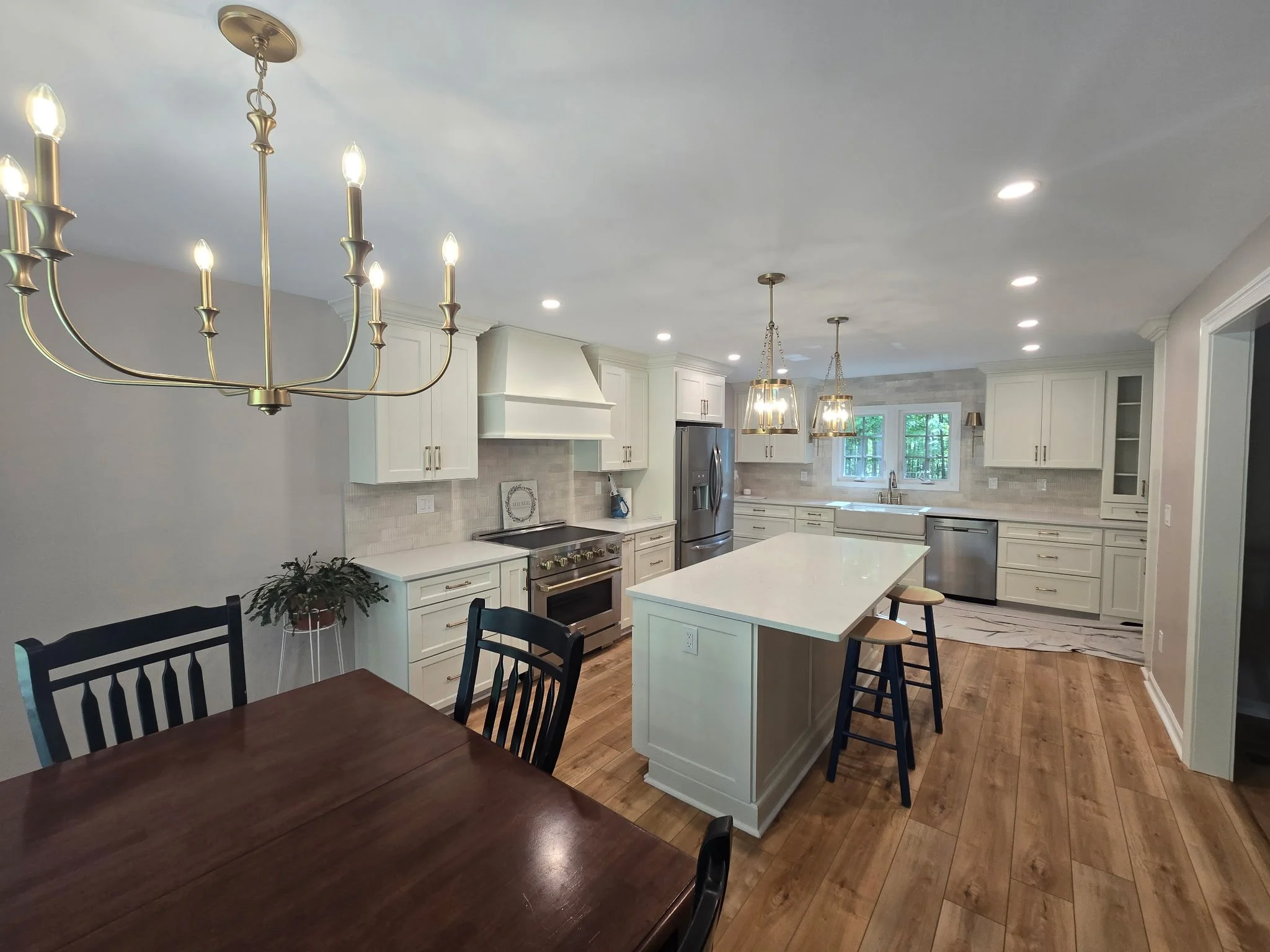 Modern kitchen remodel in Newnan GA by CP Tile & Remodeling