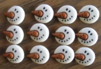 snowman-face-buttons-rbqc.jpeg