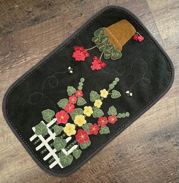 Summertime Table Wooly