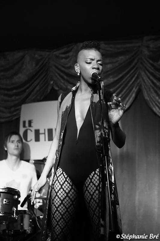 Cole Williams performs at Le China (Paris, France)