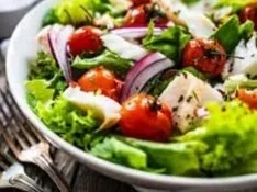 Ensalada mixta/ mixed salad