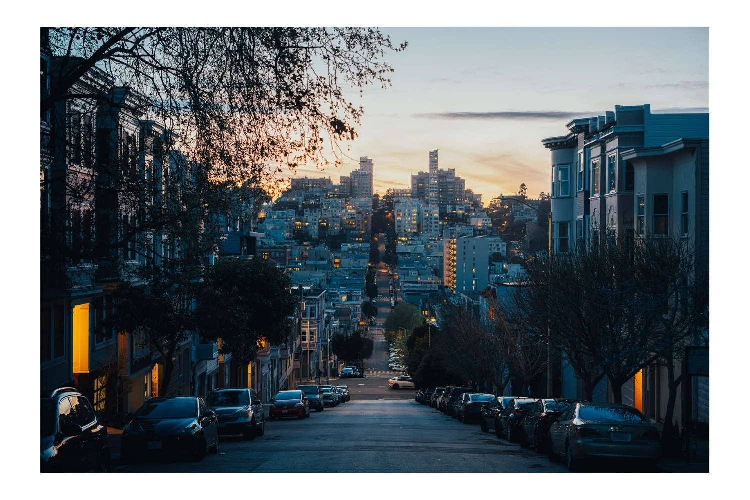 Night photo, view photo at Russian Hill, houses lit in the background