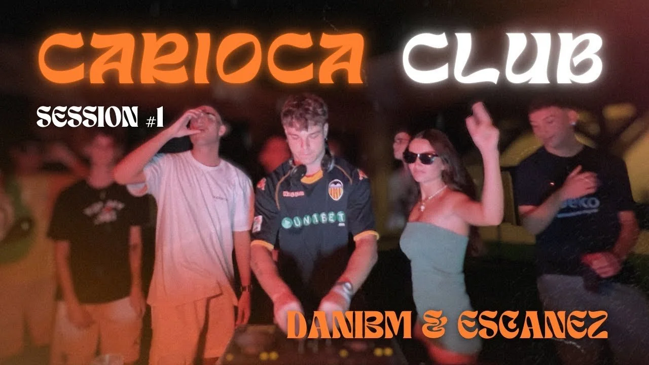 Sign for Carioca Pub with Vlog, Soda, and Almeja, in front of a sunset background.