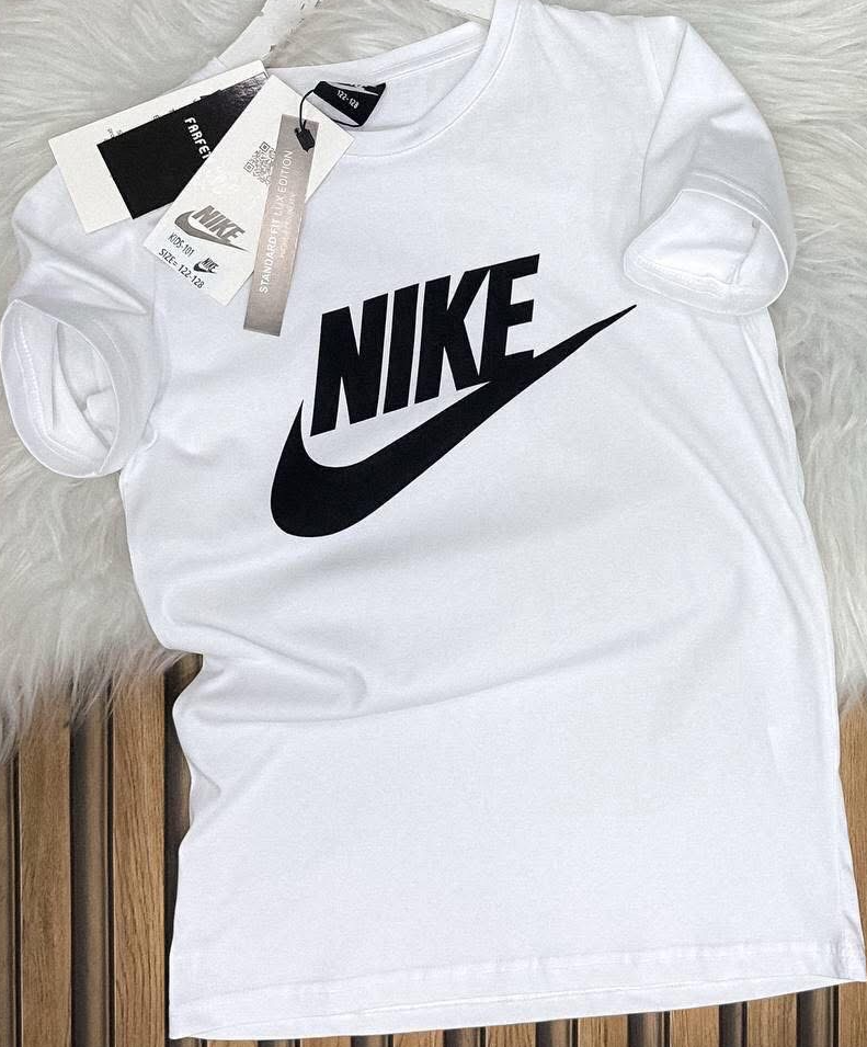 Womans Nike Shirt.png