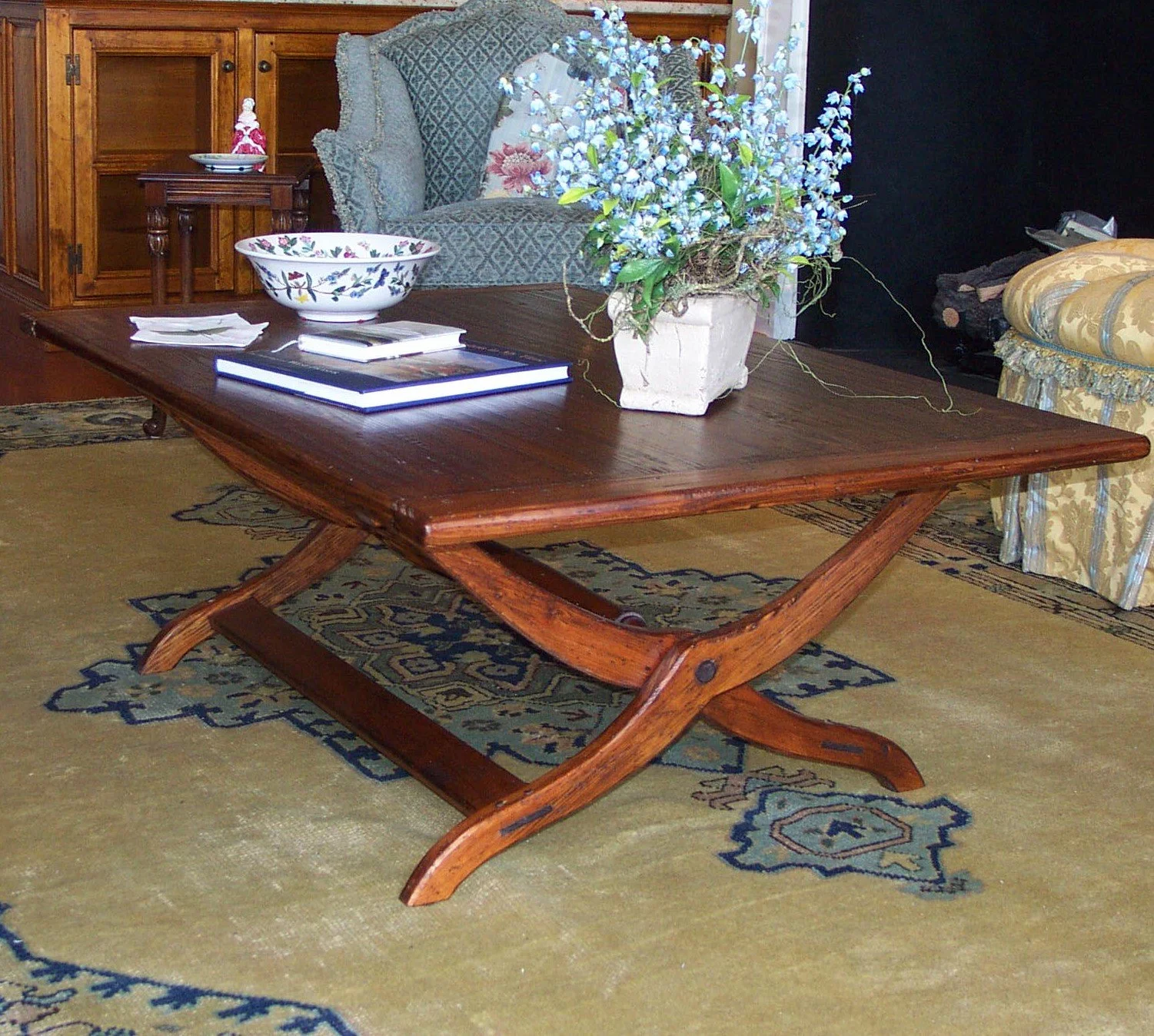 cross buck coffee table made from pine