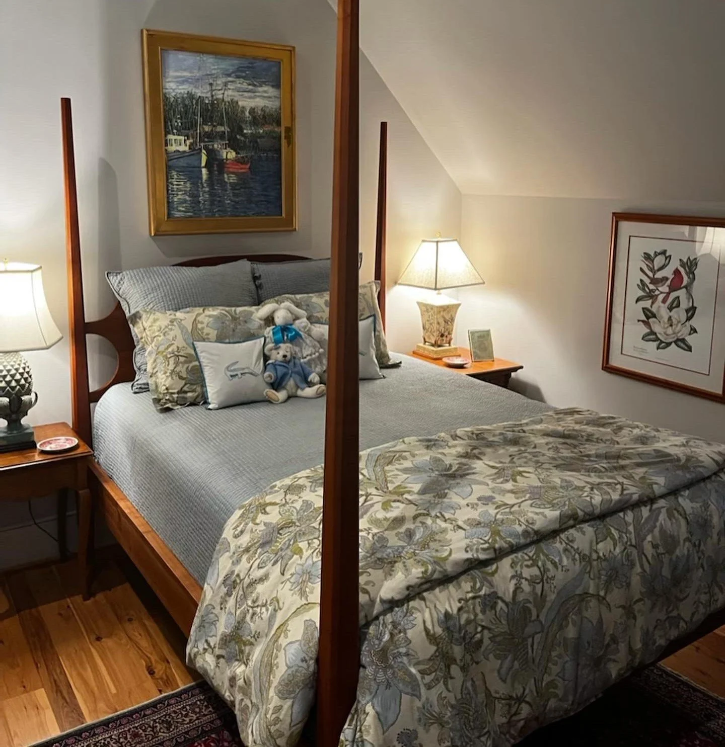 shaker pencil post bed with natural cherry finish