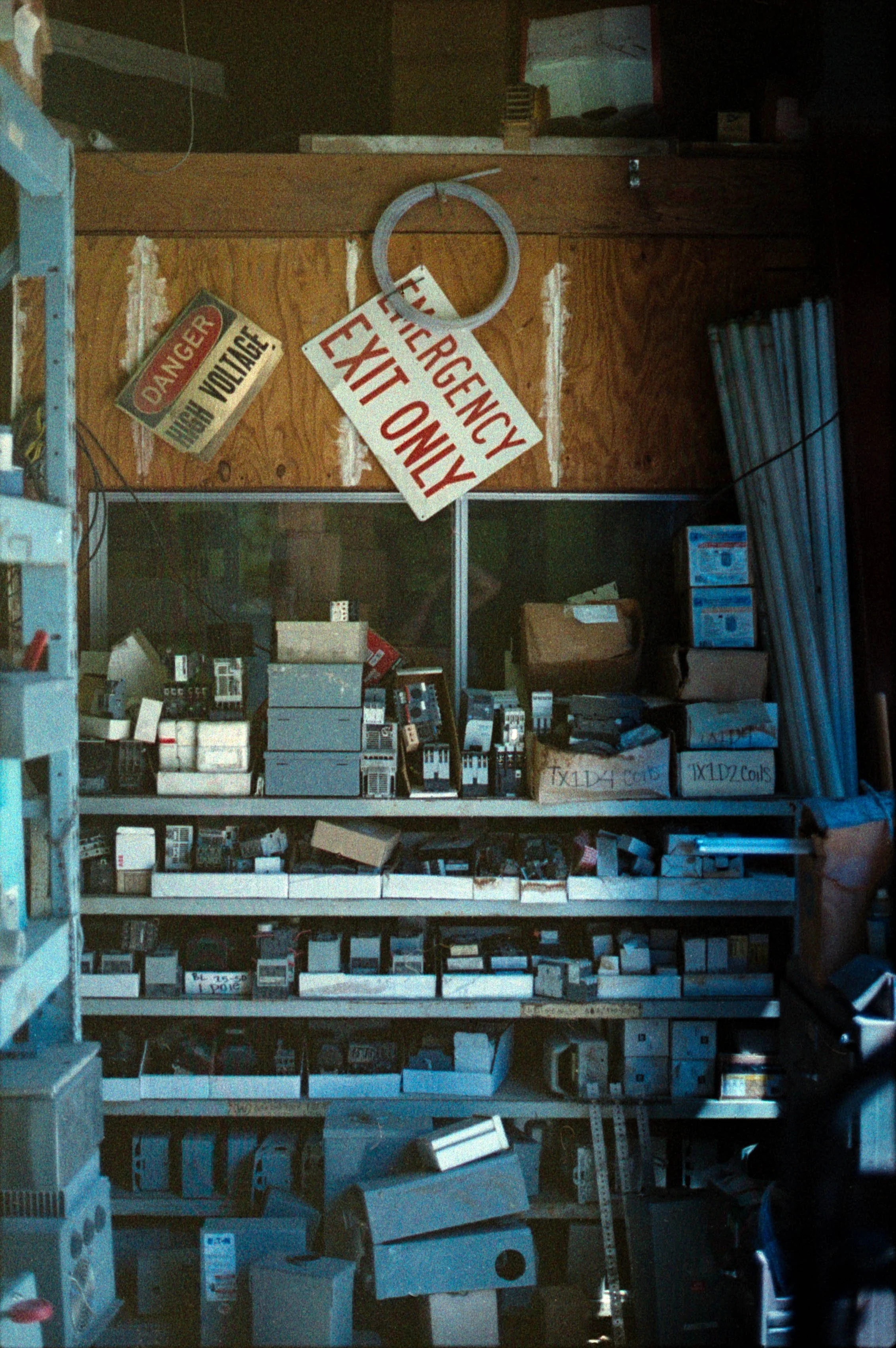 LomoChrome Color 92'
Shot On Sears KSX