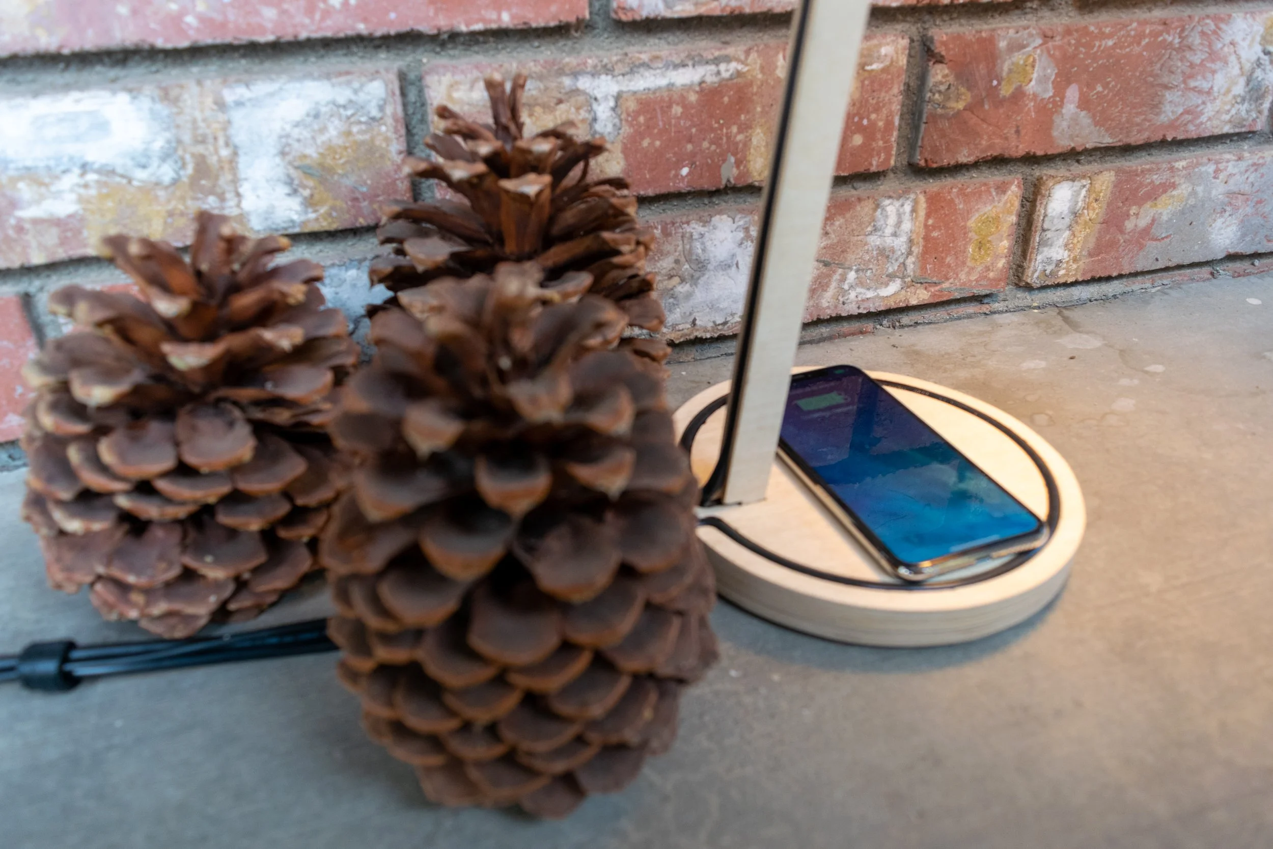 wireless_charging_lamp_0462.jpg