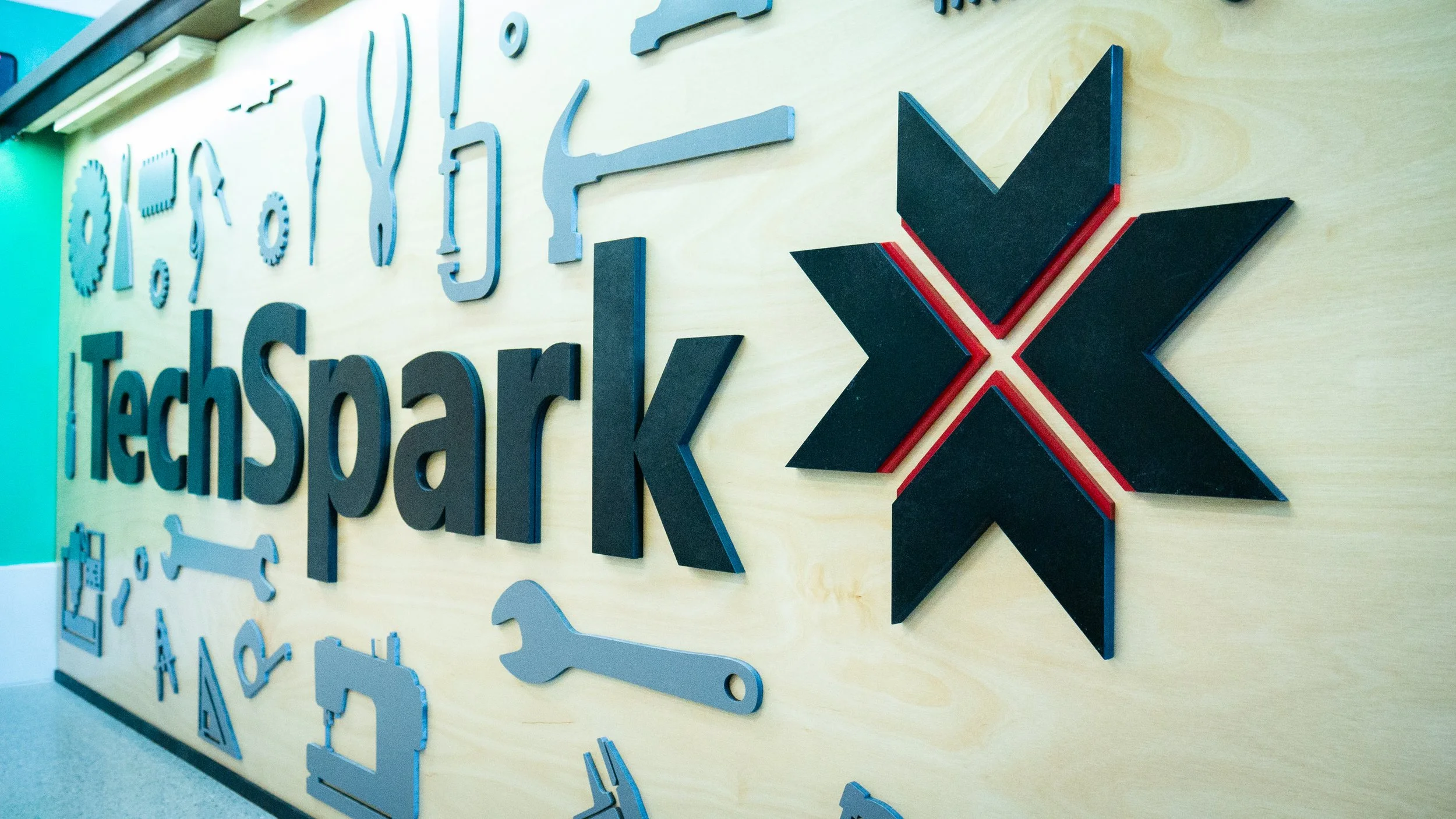 techspark_desk_sign_1020081.jpg