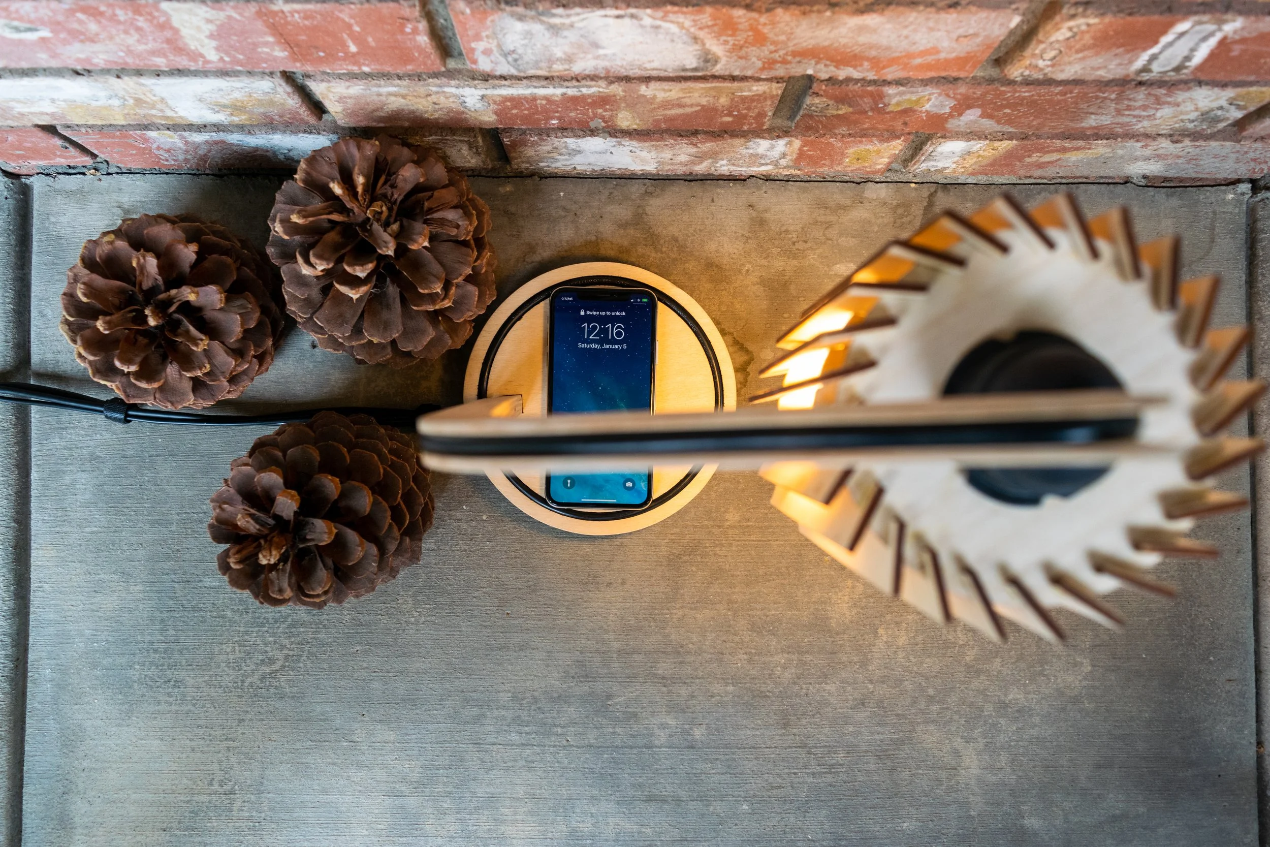 Wireless Charging Lamp