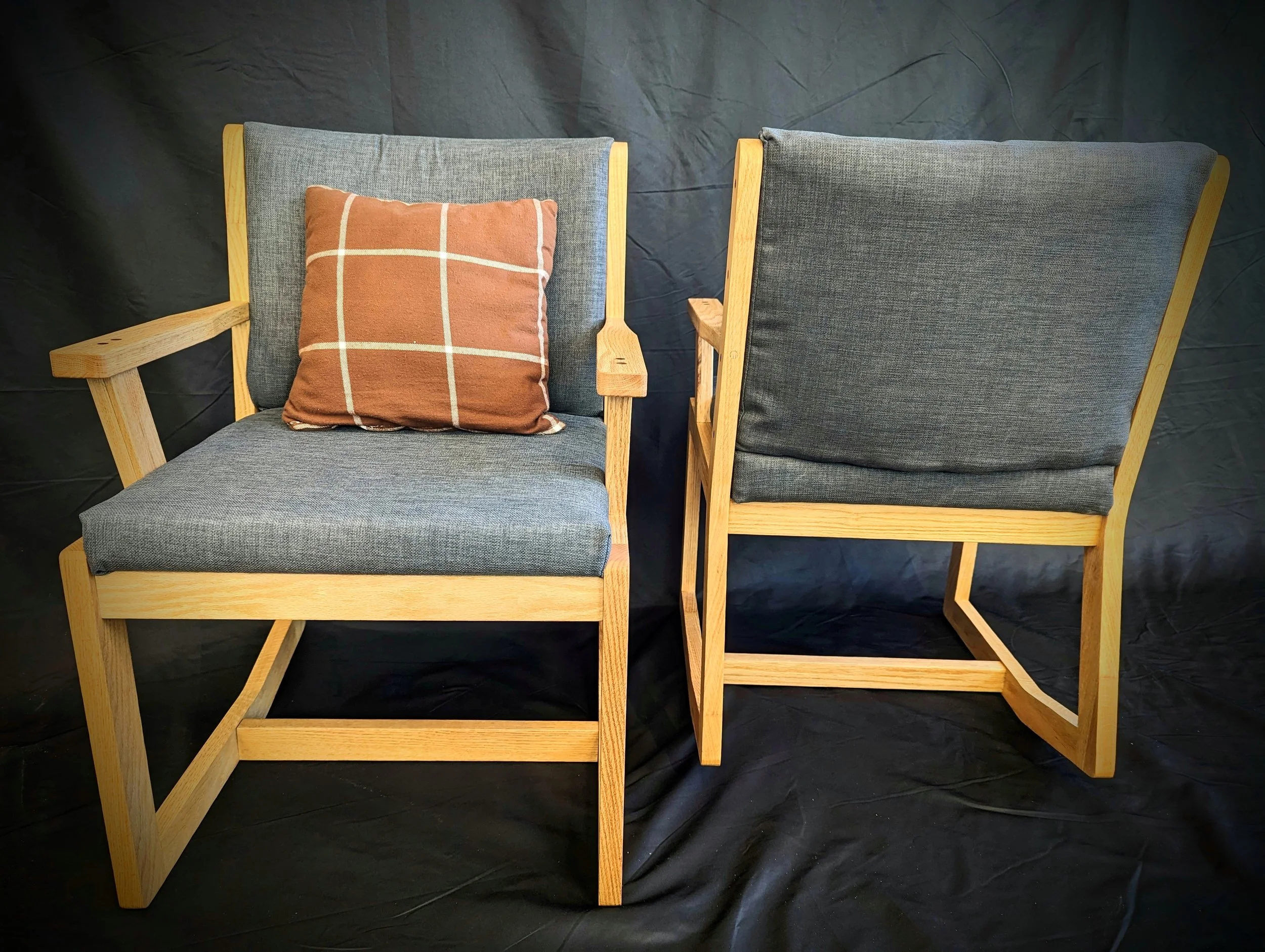 refinished_arm_chairs_20230204_211741466.MP~3.jpg