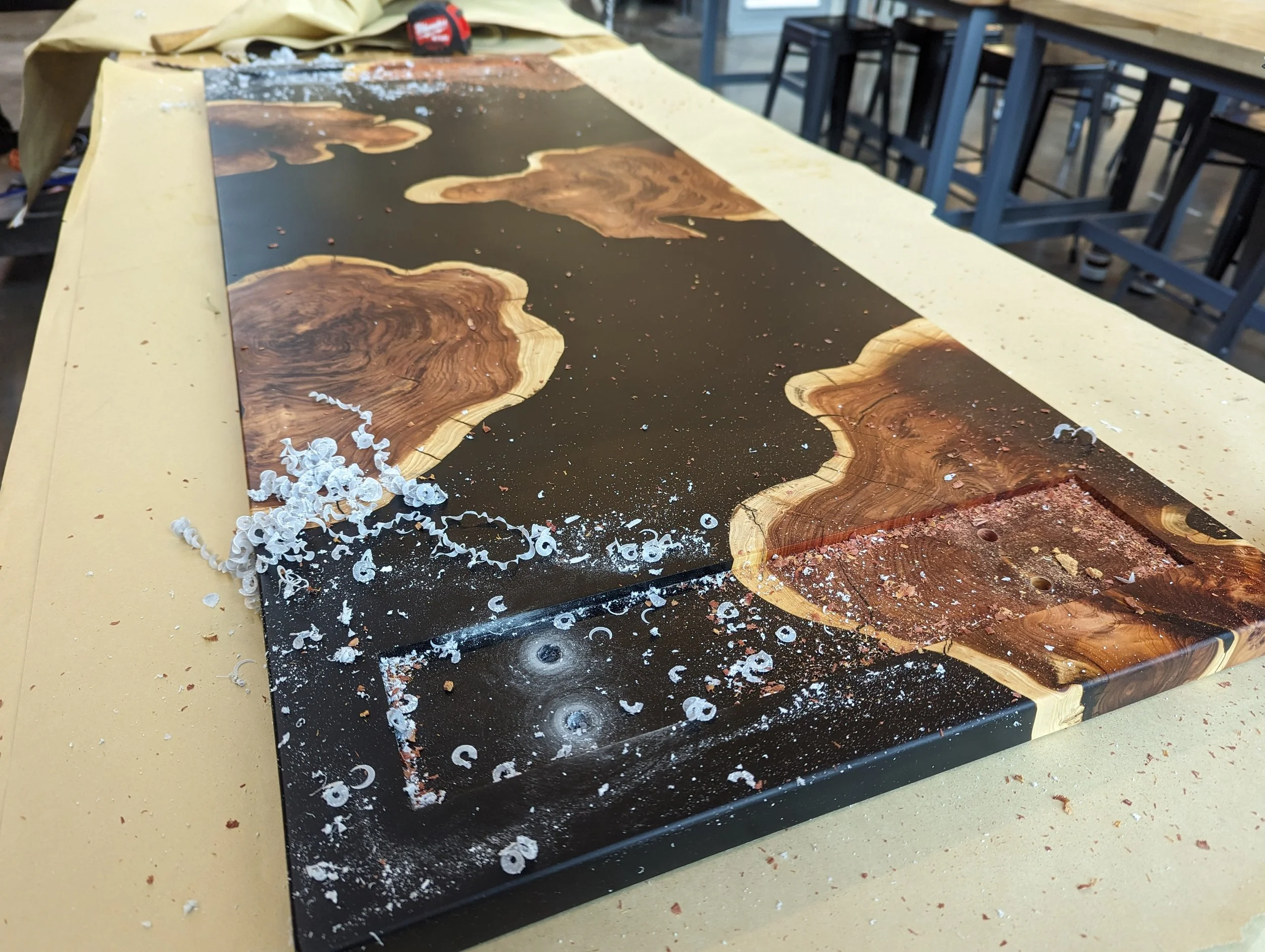epoxy_coffee_table_20230724_225154408.jpg