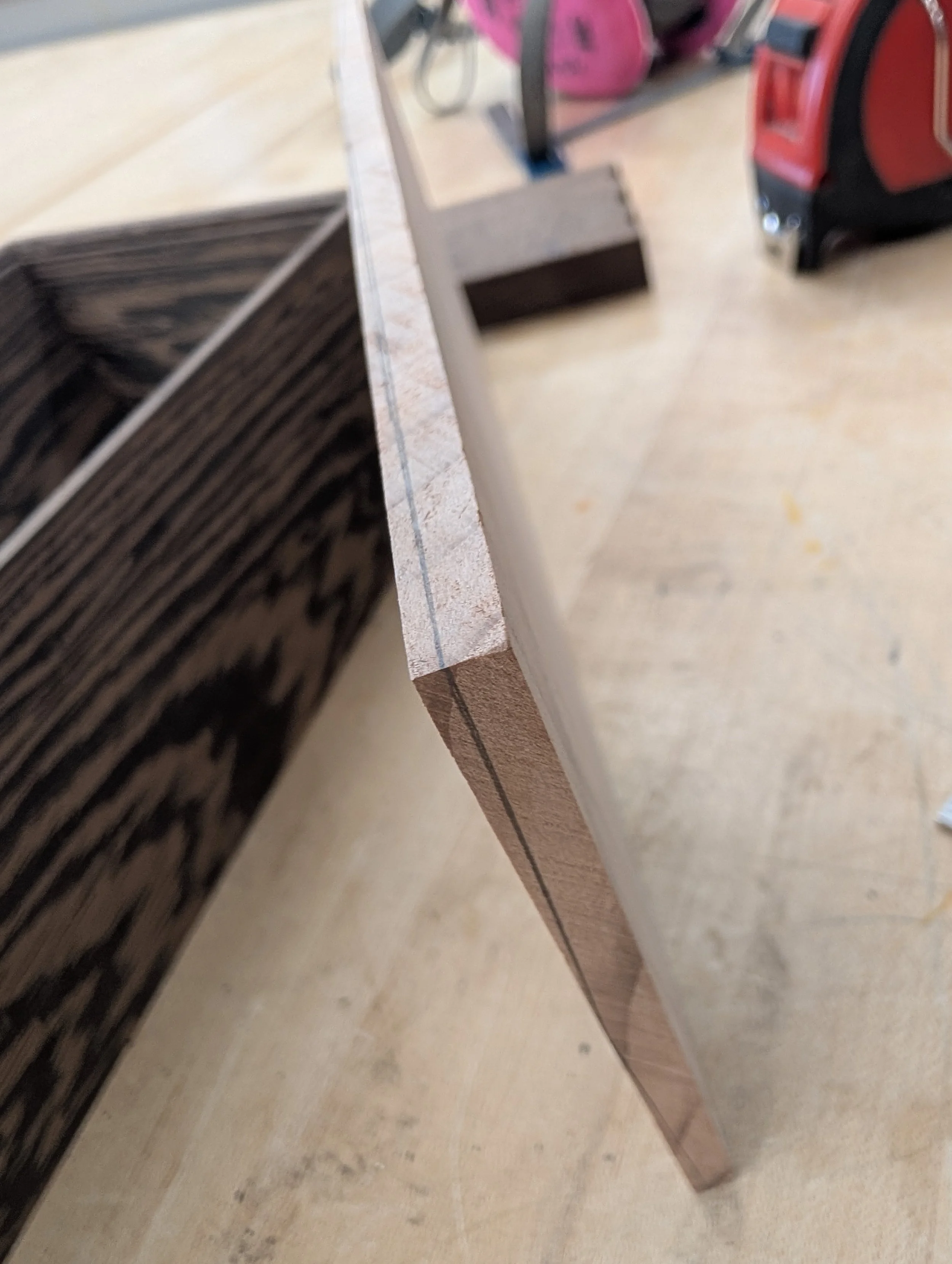 wenge_redwood_box_20260329_174935392.jpg