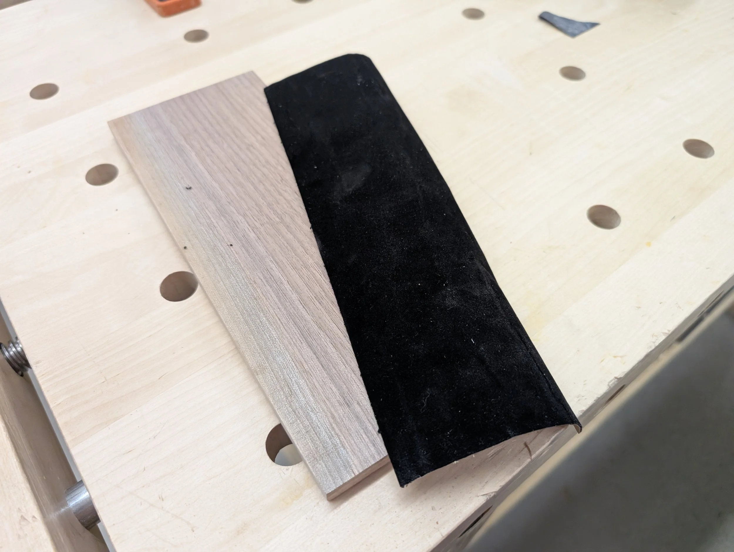 wenge_redwood_box_20260416_004813080.jpg