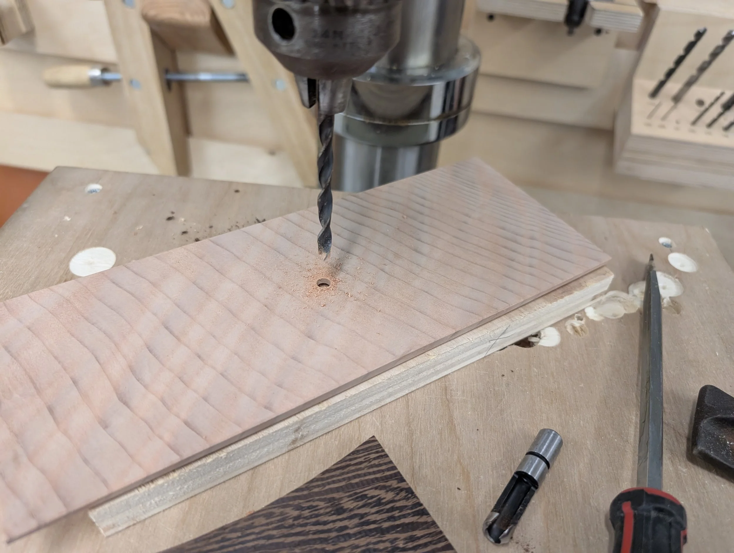 wenge_redwood_box_20260329_204848317.jpg