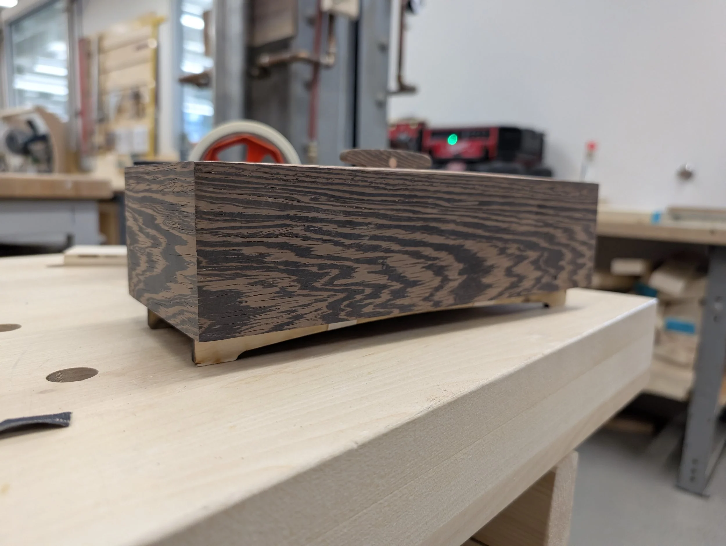 wenge_redwood_box_20260412_162433589.MP.jpg