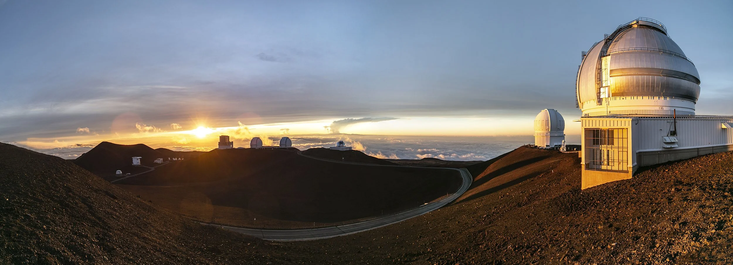 Web - Bright Sunset from the Summit of Mauna Kea.jpg