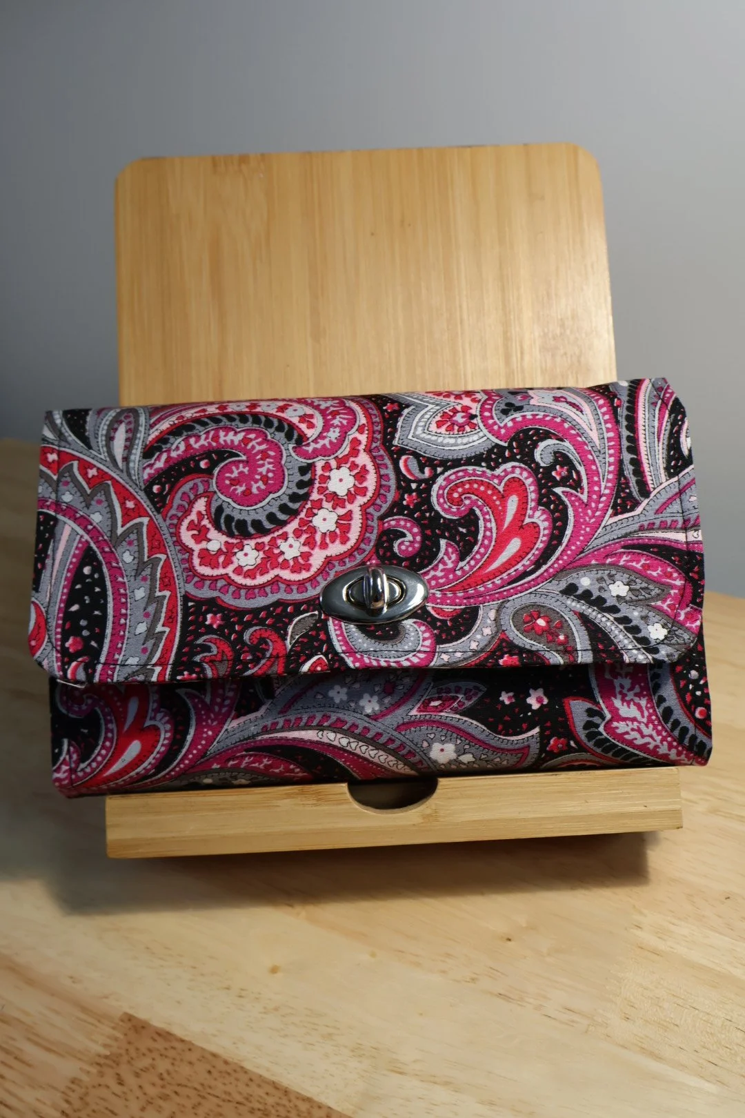 Electric Paisley - Everyday Purse