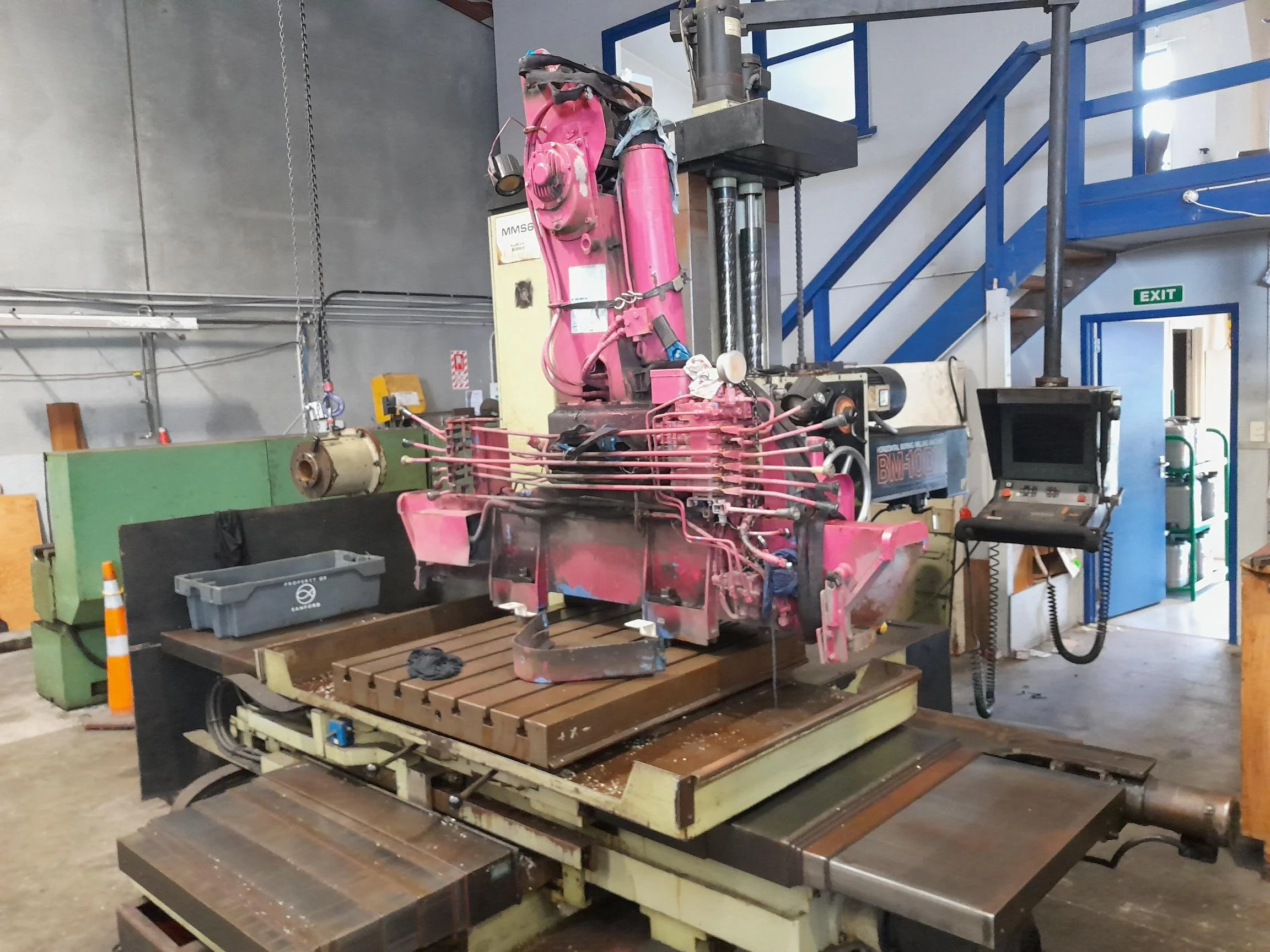 Unic Crane Bridge Pin Repair (1).jpg