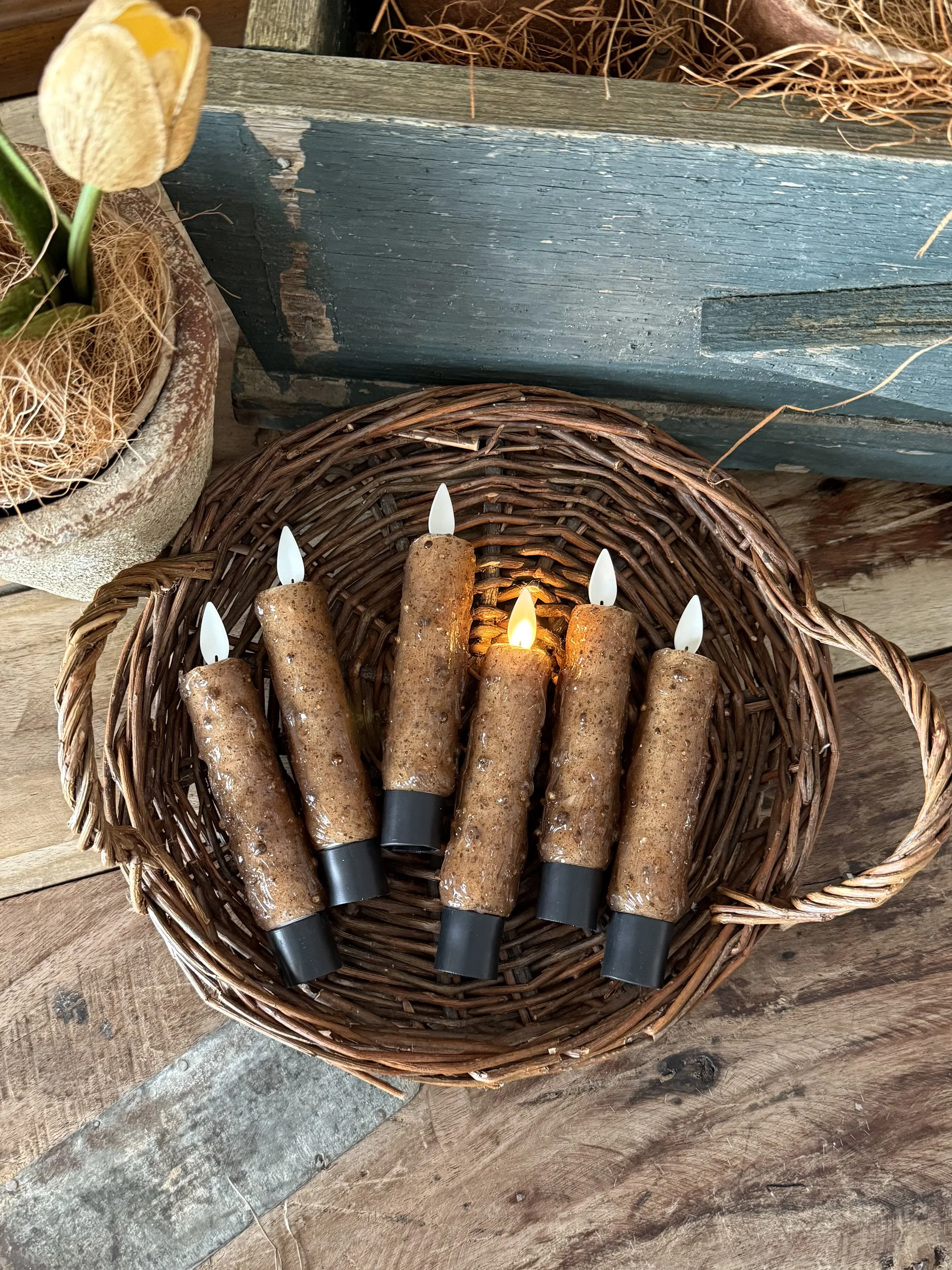 One Spice Cake Candlestick