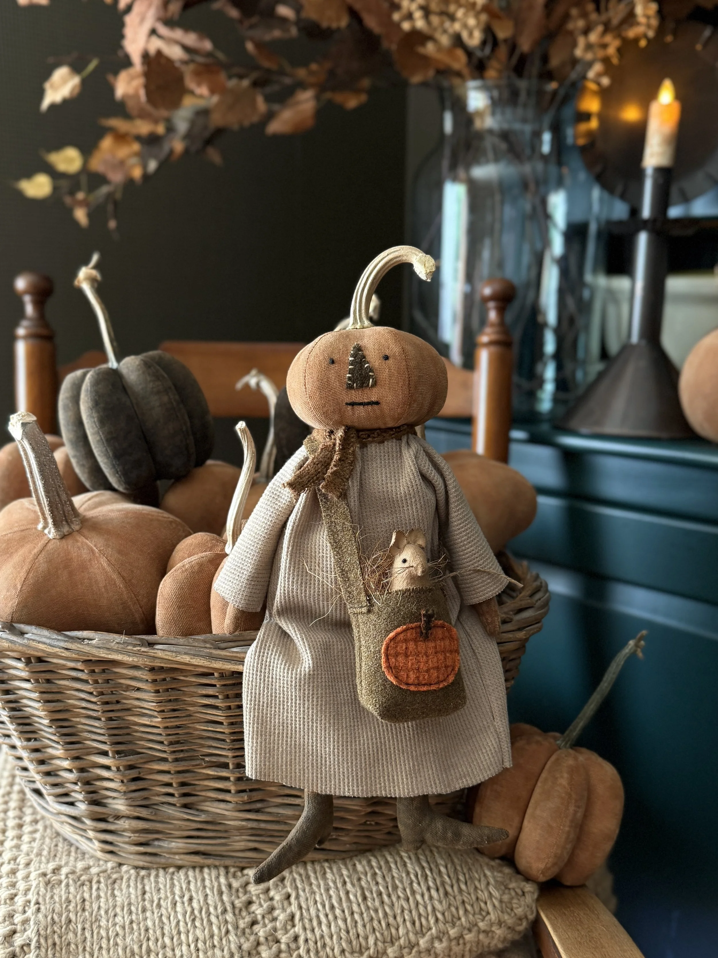 Claudette Pumpkin & Field Mouse No. 8