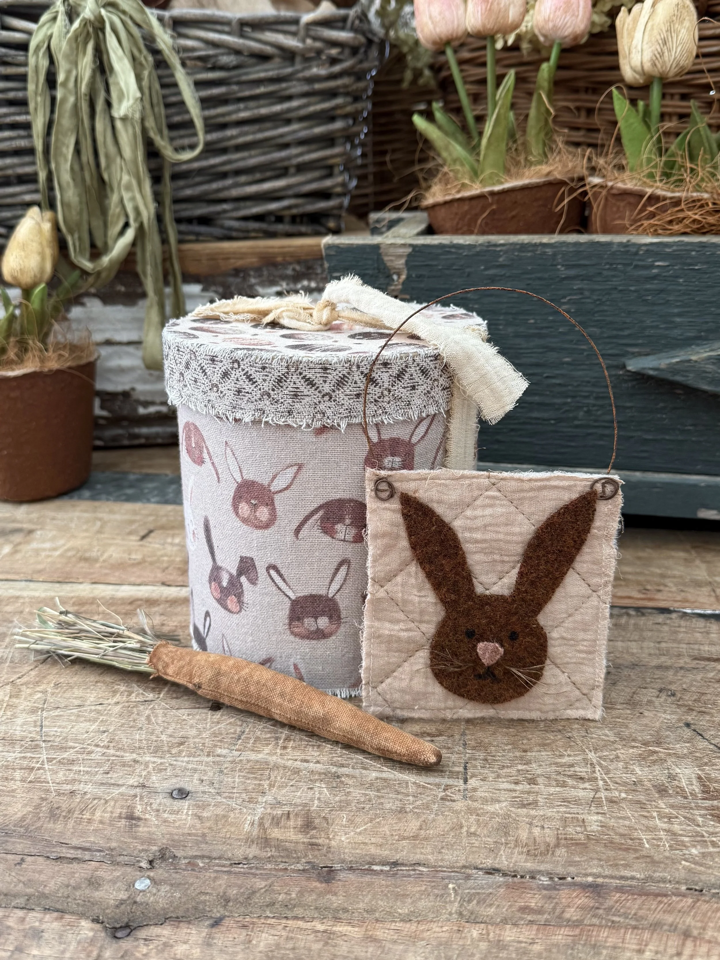 Primitive Bunny Shaker Box & Ornament Set No. 3