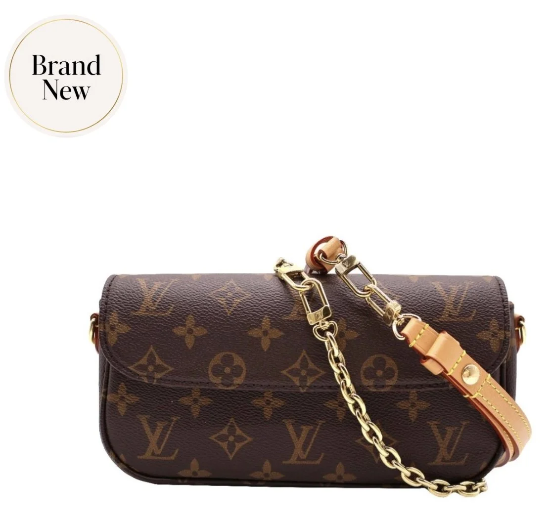Louis Vuitton Wallet on Chain Ivy in monogram canvas with gold chain strap